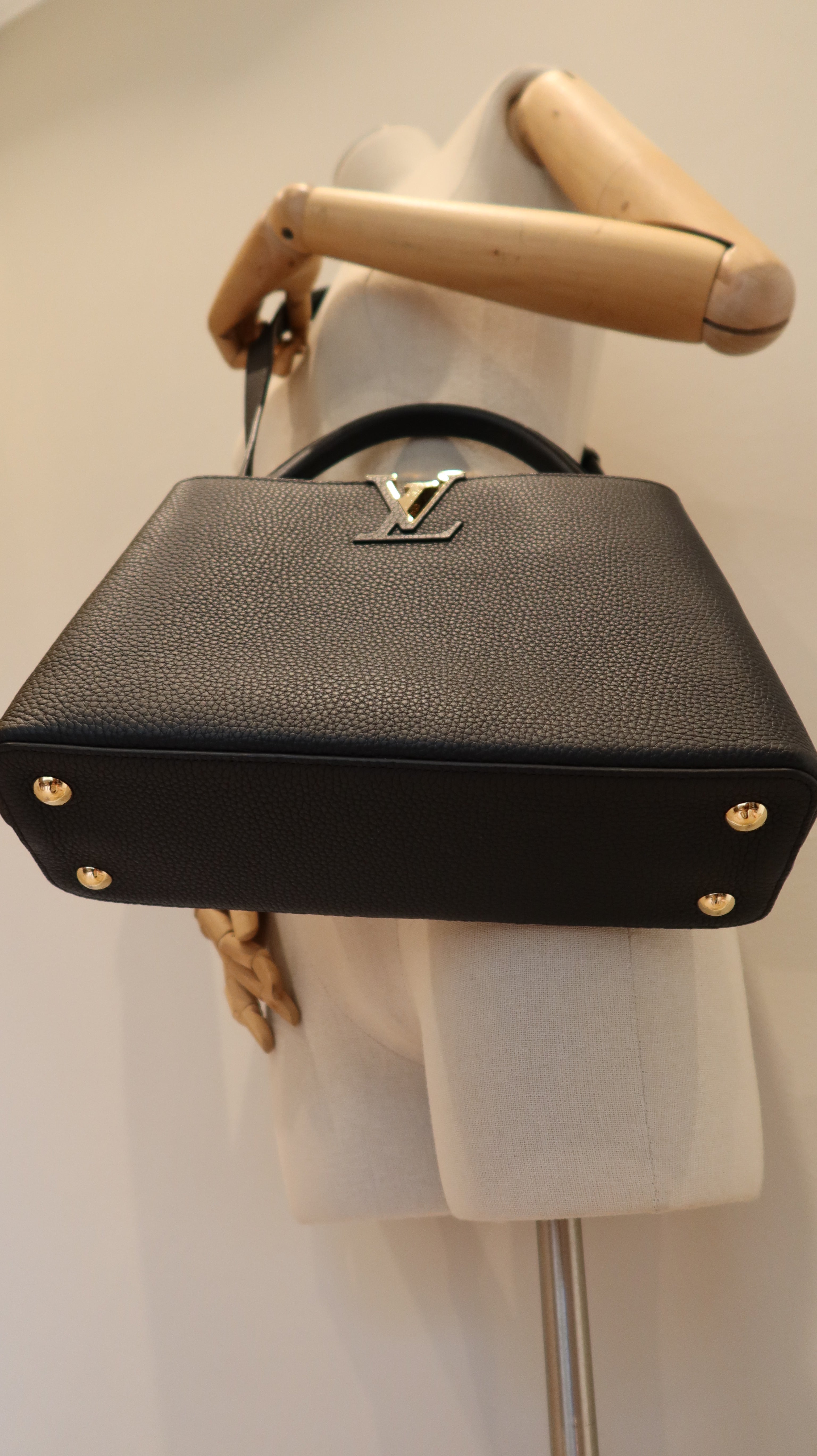 Louis Vuitton Capucines MM *Full Set*