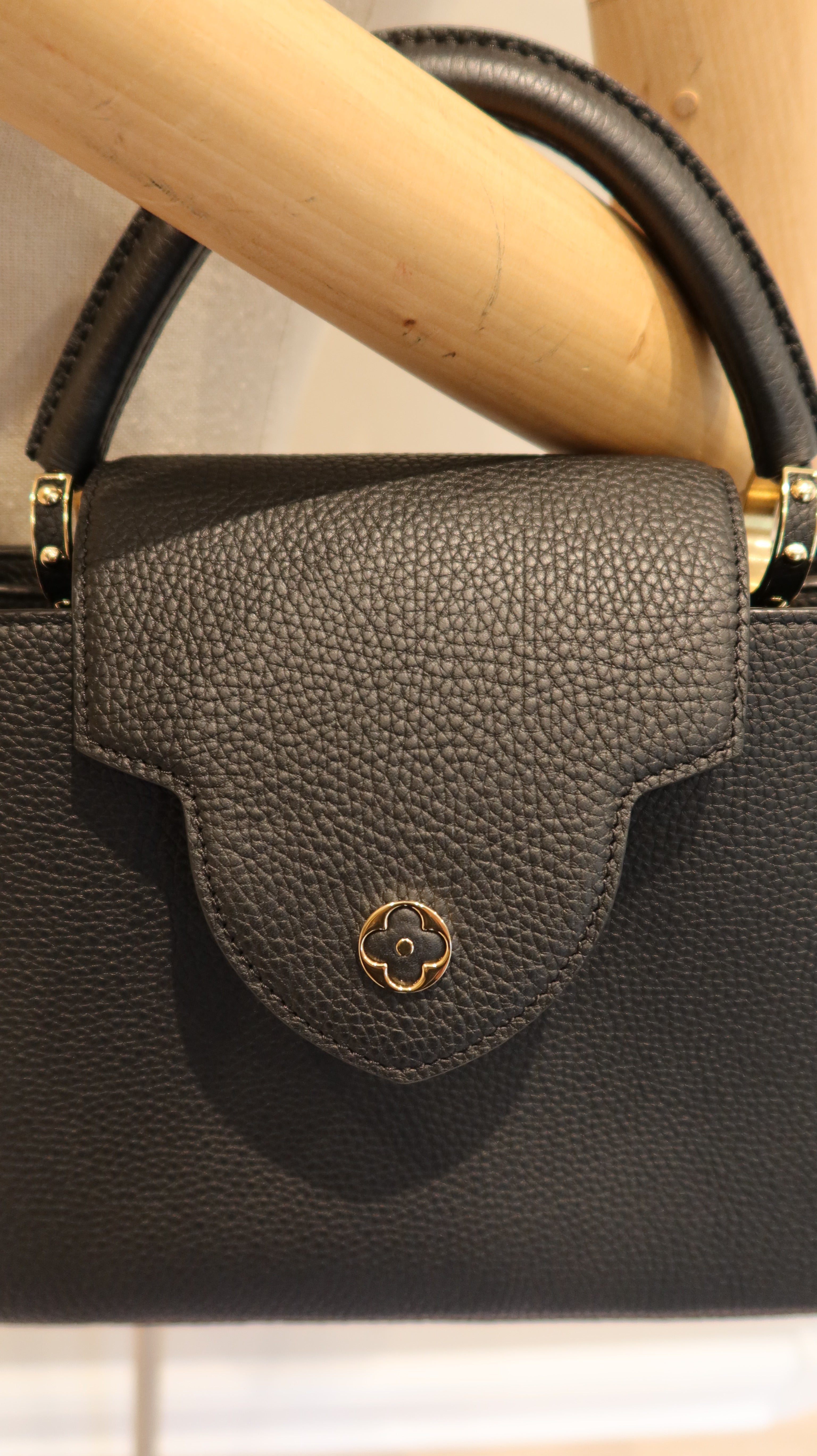 Louis Vuitton Capucines MM *Full Set*