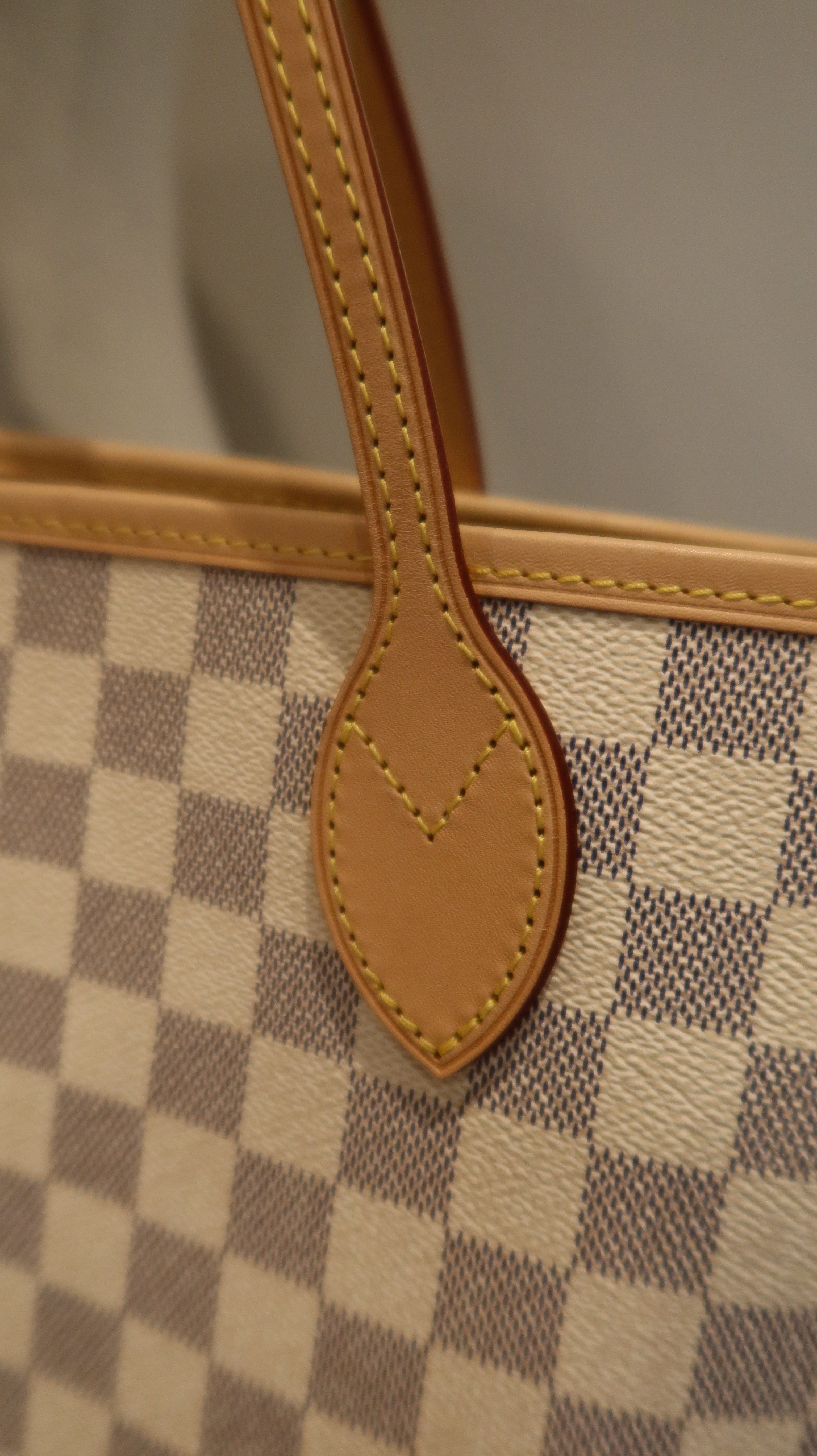 Louis Vuitton Neverfull MM Bag