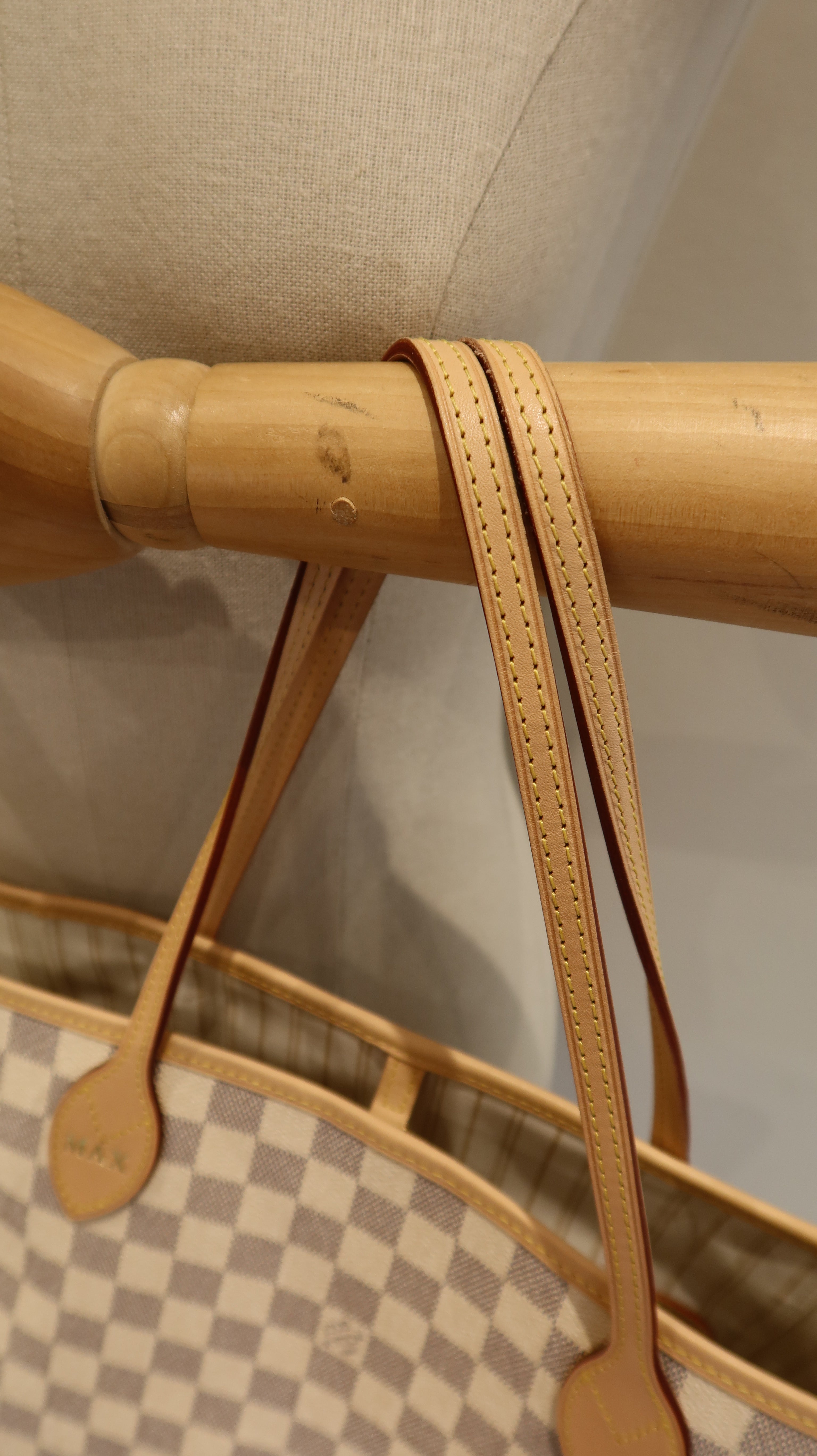 Louis Vuitton Neverfull MM Bag