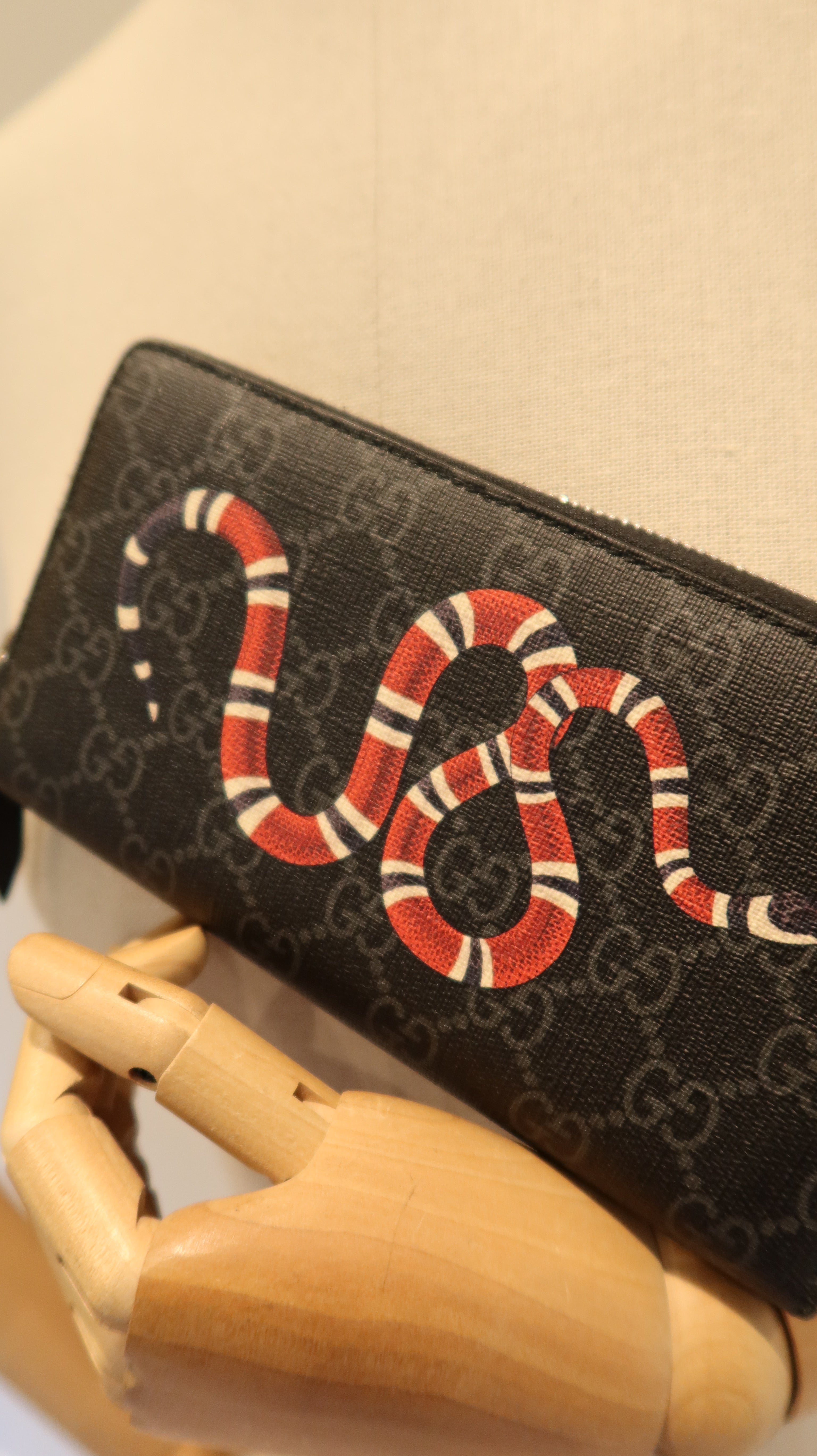 Gucci Continental Wallet