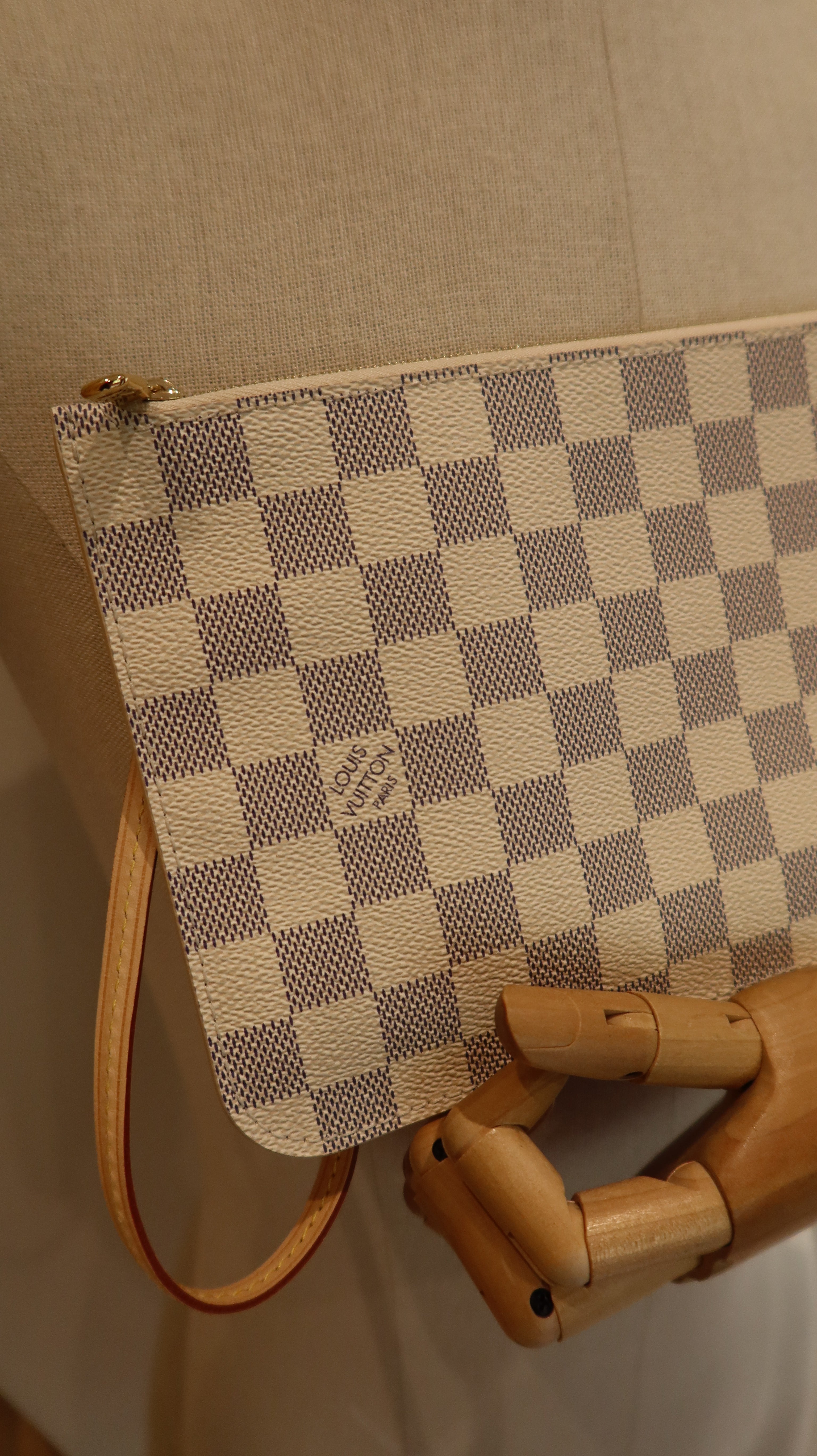 Louis Vuitton Neverfull MM Bag