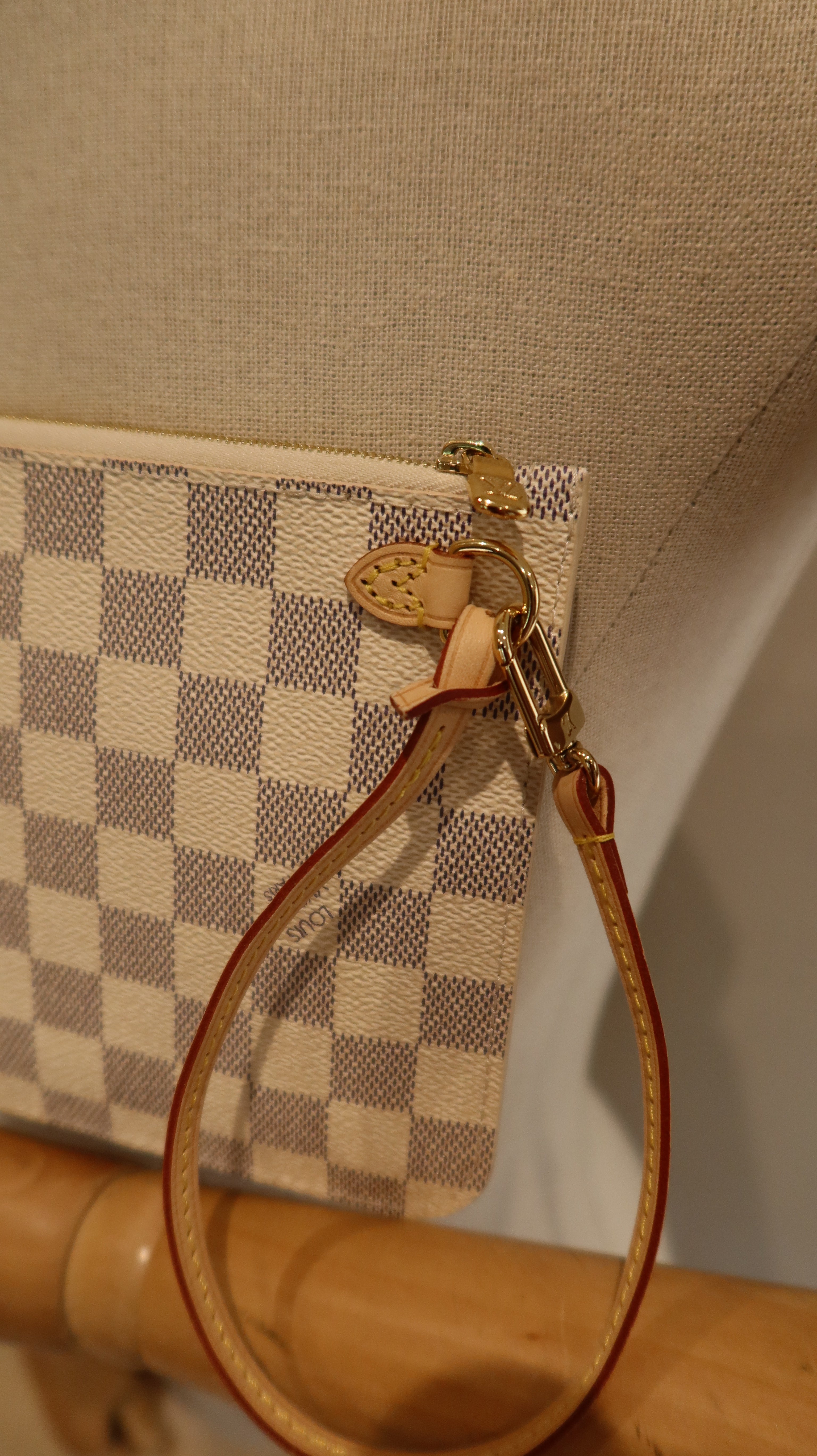 Louis Vuitton Neverfull MM Bag