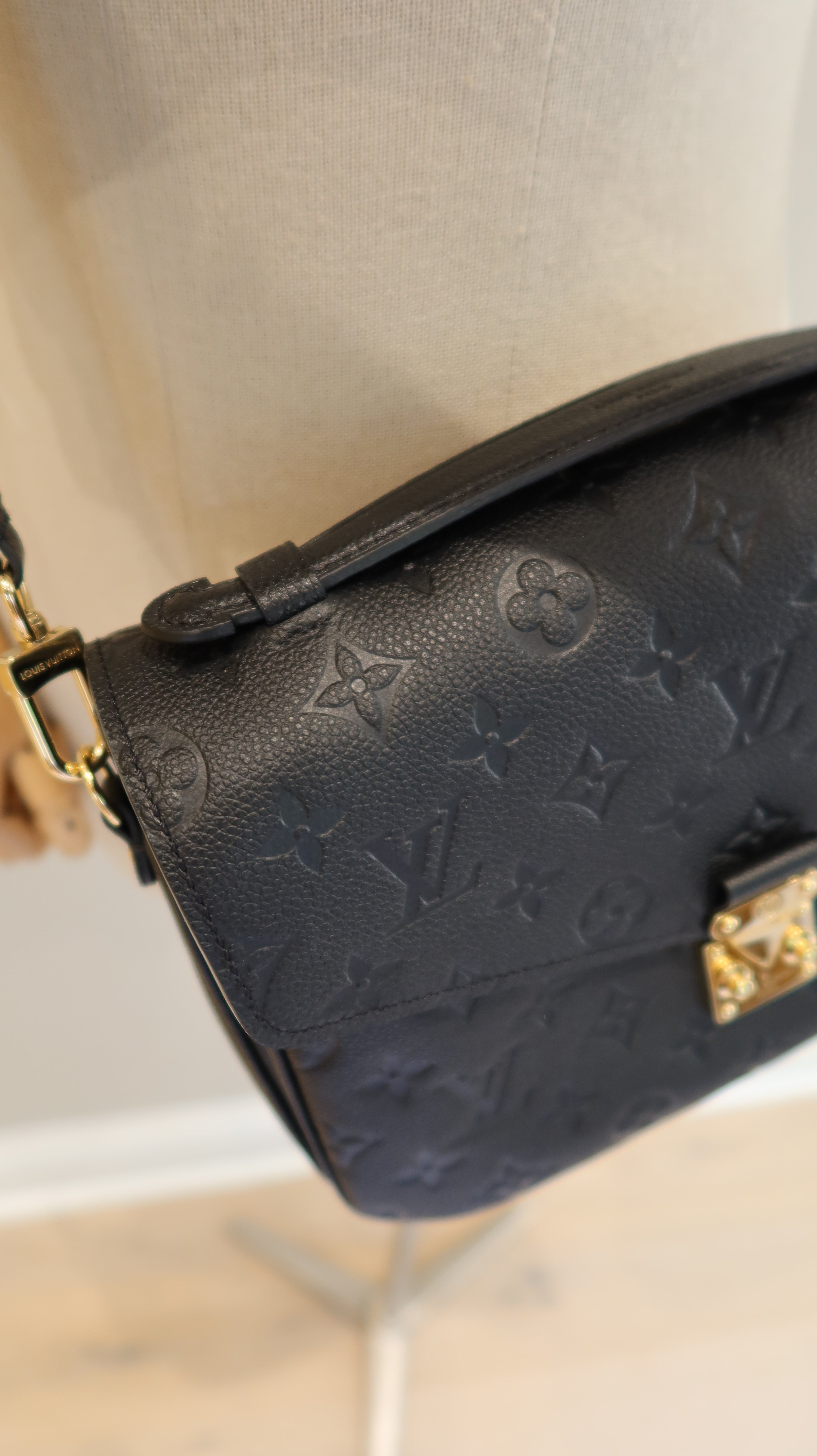 Louis Vuitton Pochette Metis