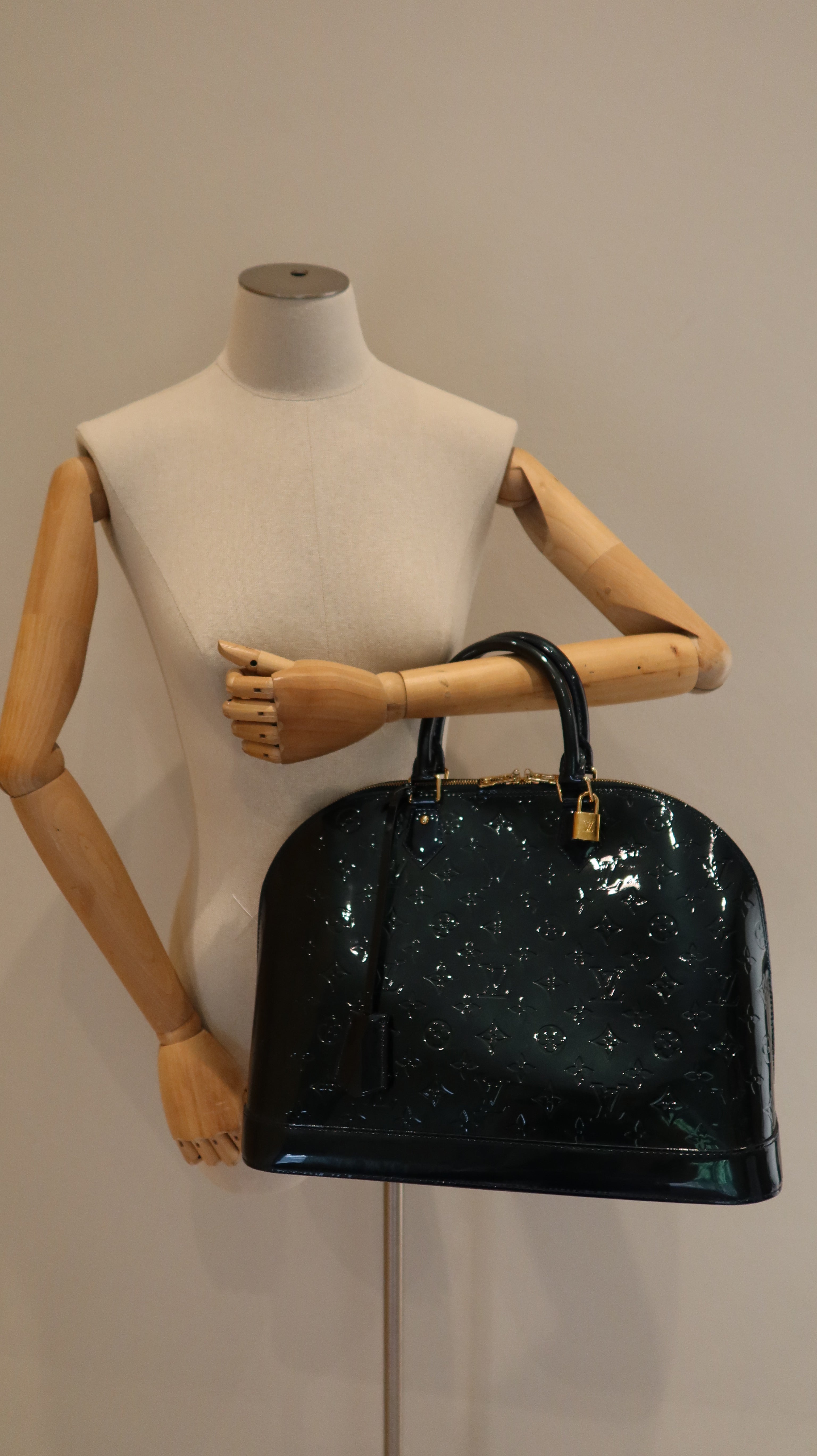Louis Vuitton Alma GM