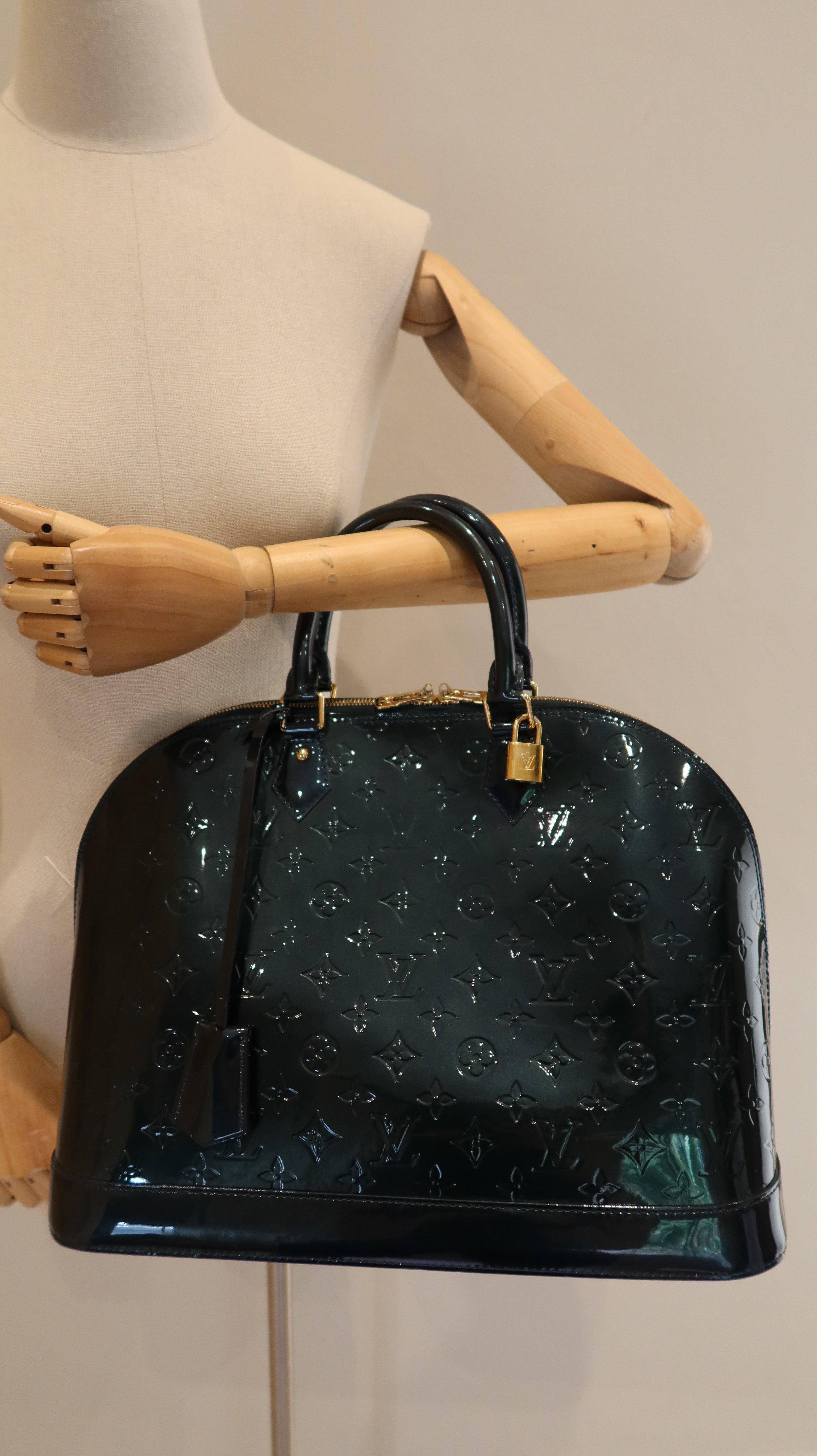 Louis Vuitton Alma GM