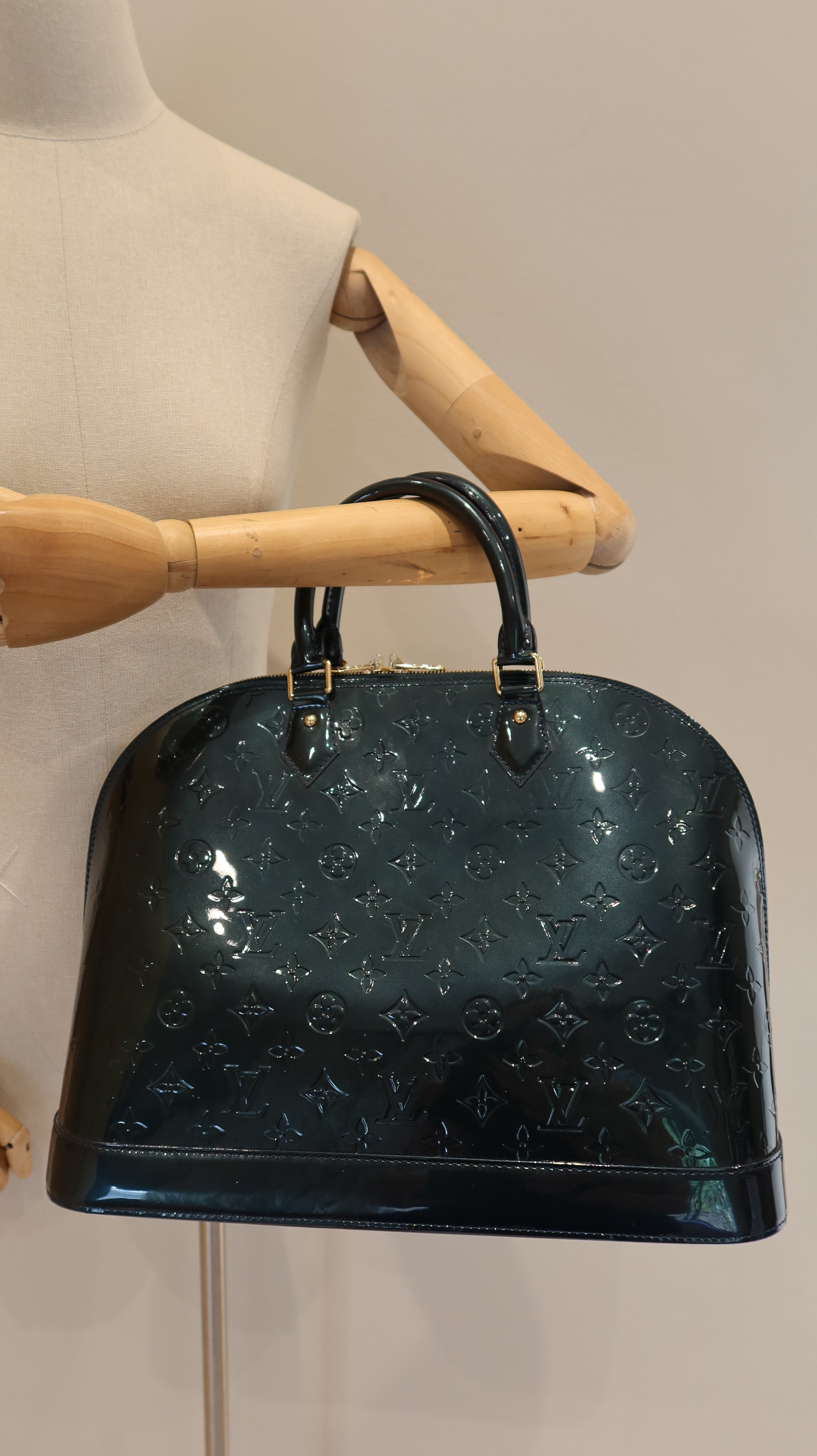 Louis Vuitton Alma GM