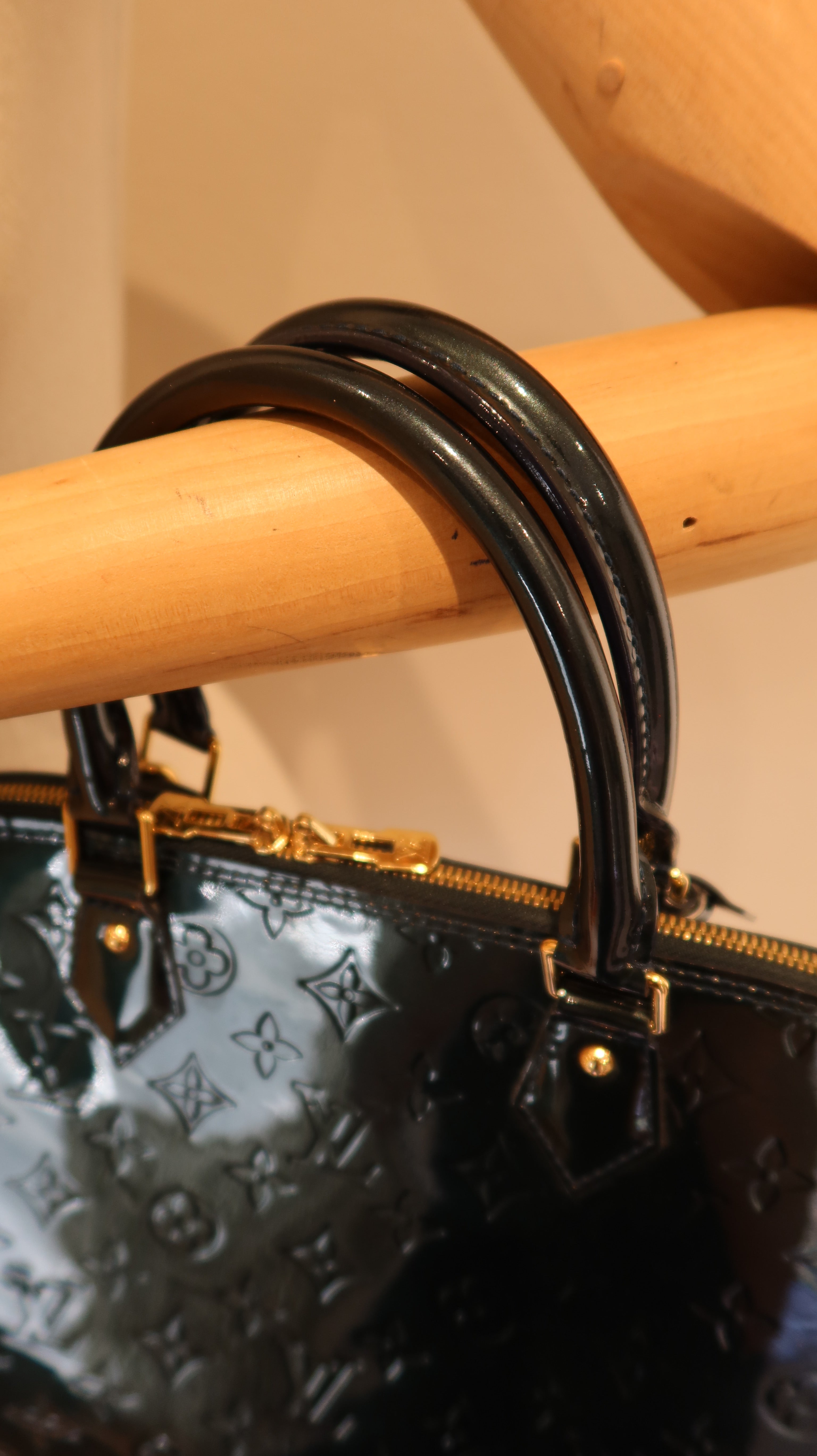 Louis Vuitton Alma GM