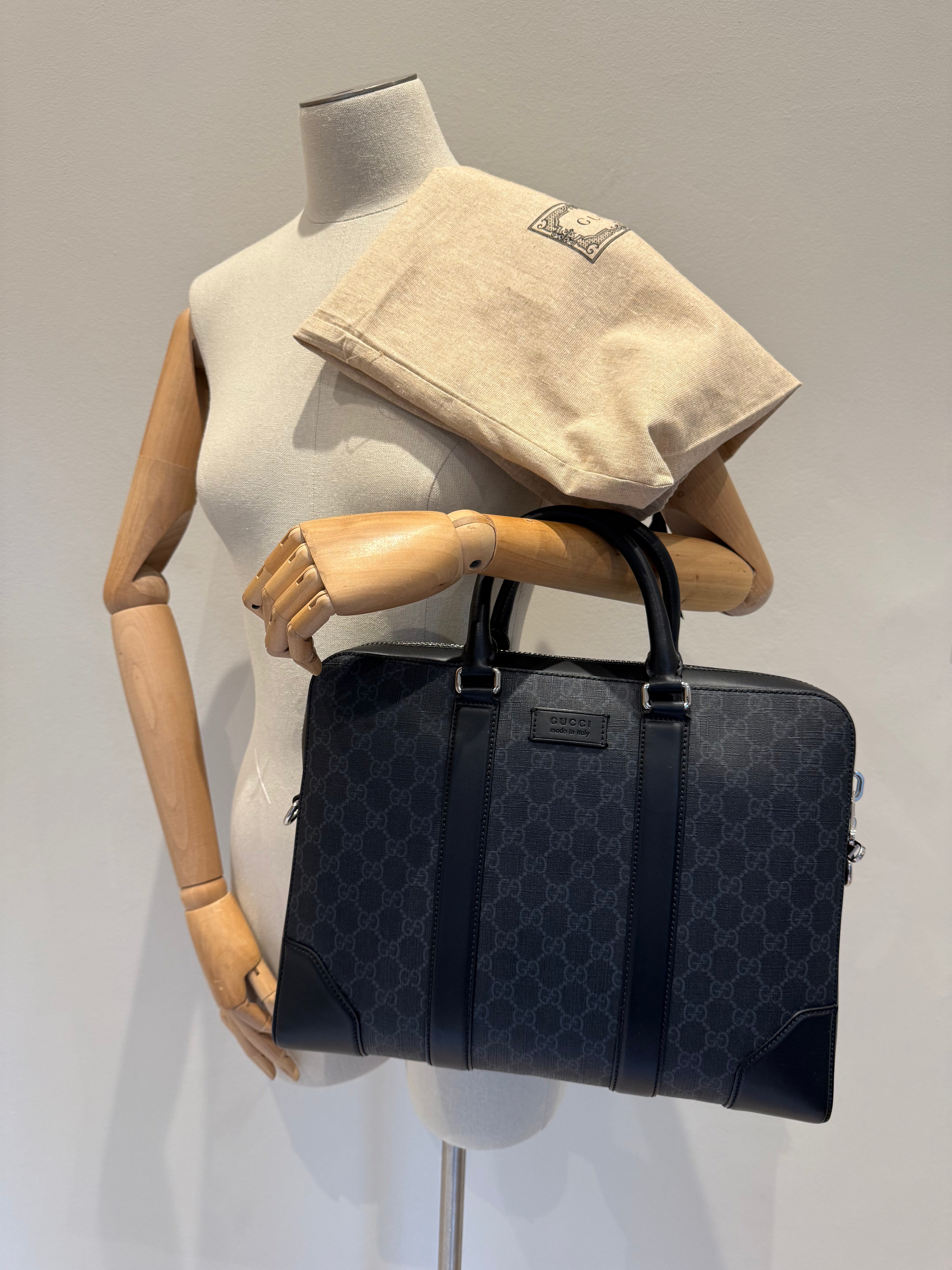 Gucci Supreme Black Briefcase *Full Set*