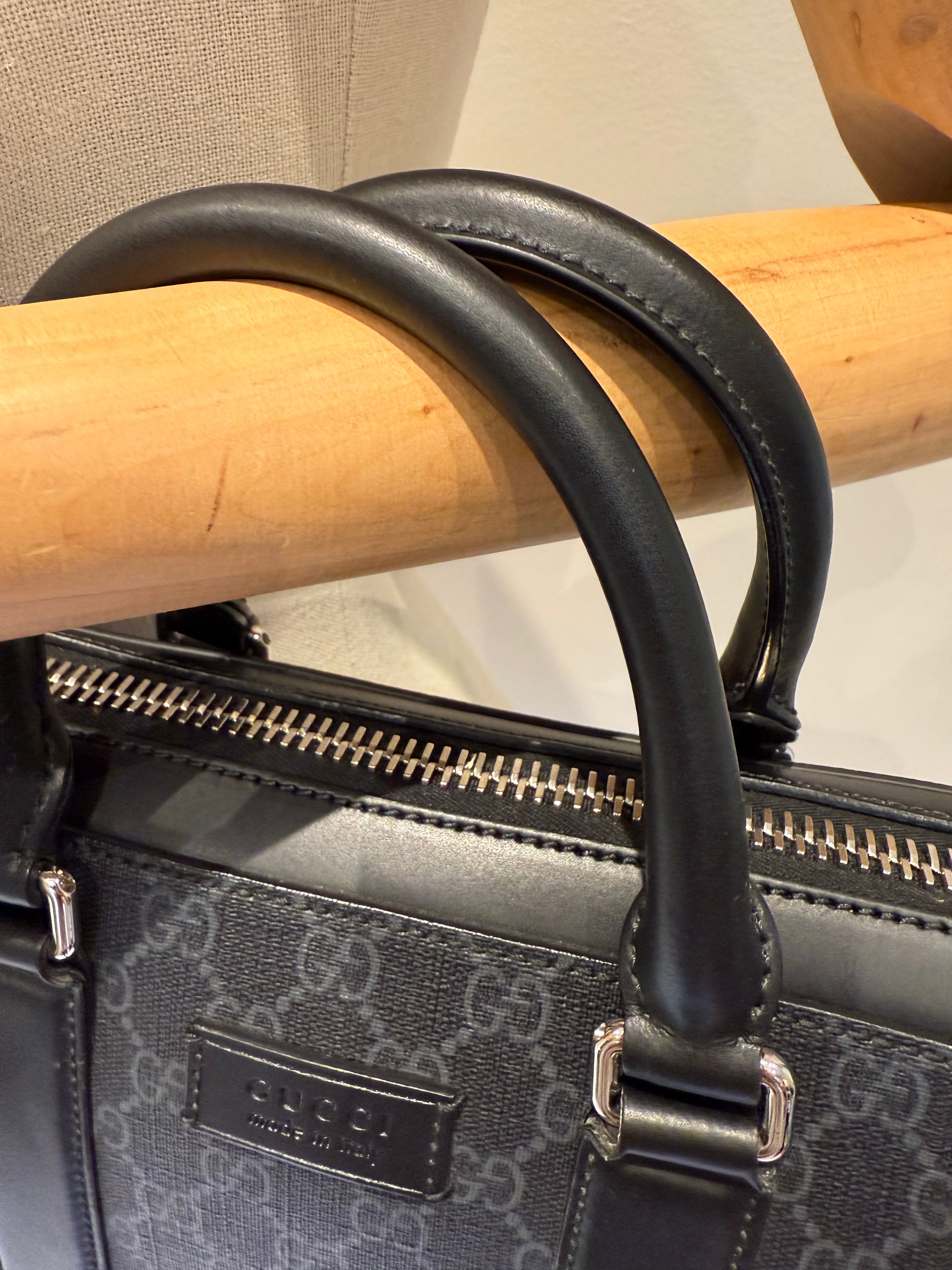 Gucci Supreme Black Briefcase *Full Set*