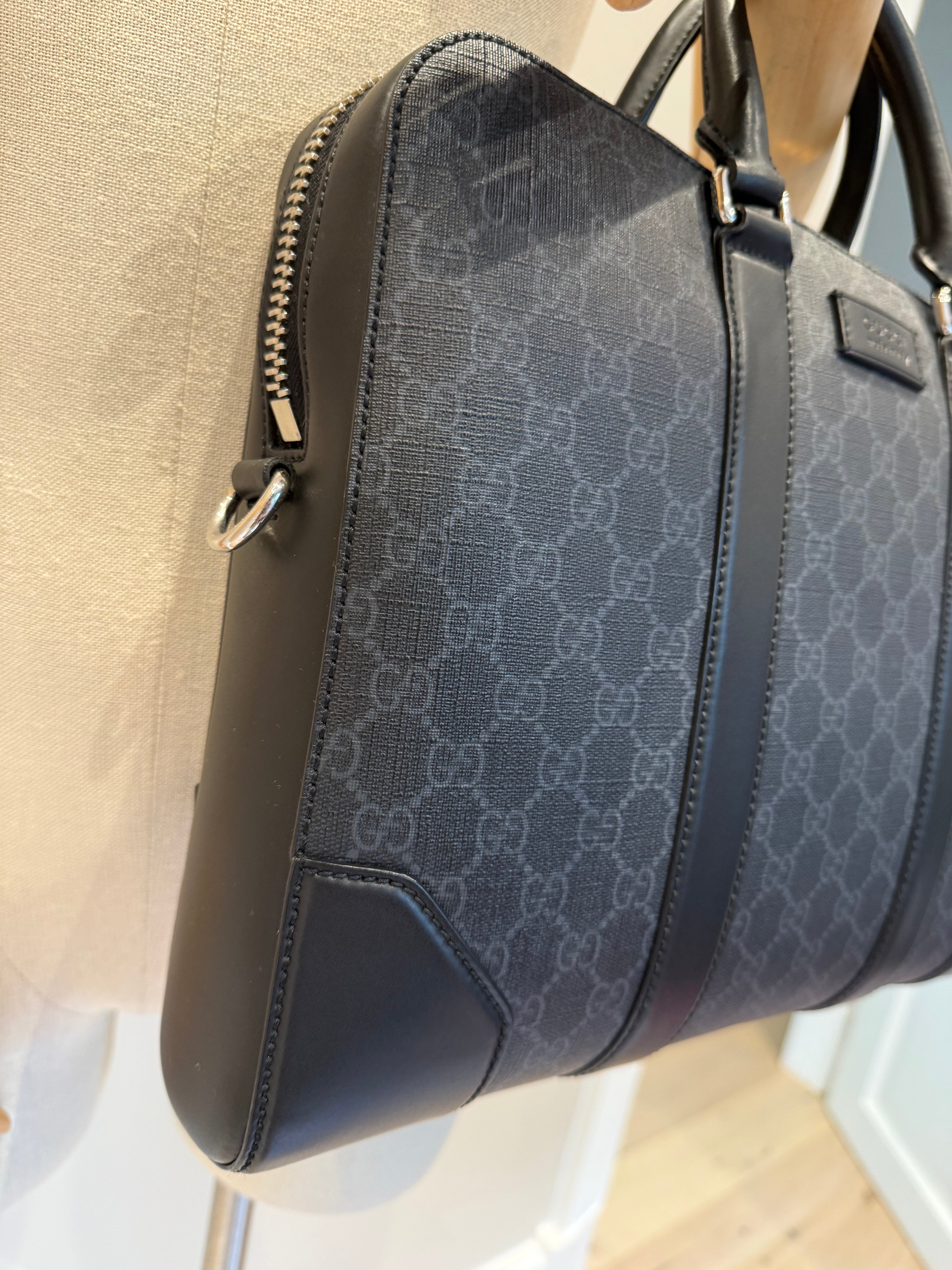 Gucci Supreme Black Briefcase *Full Set*