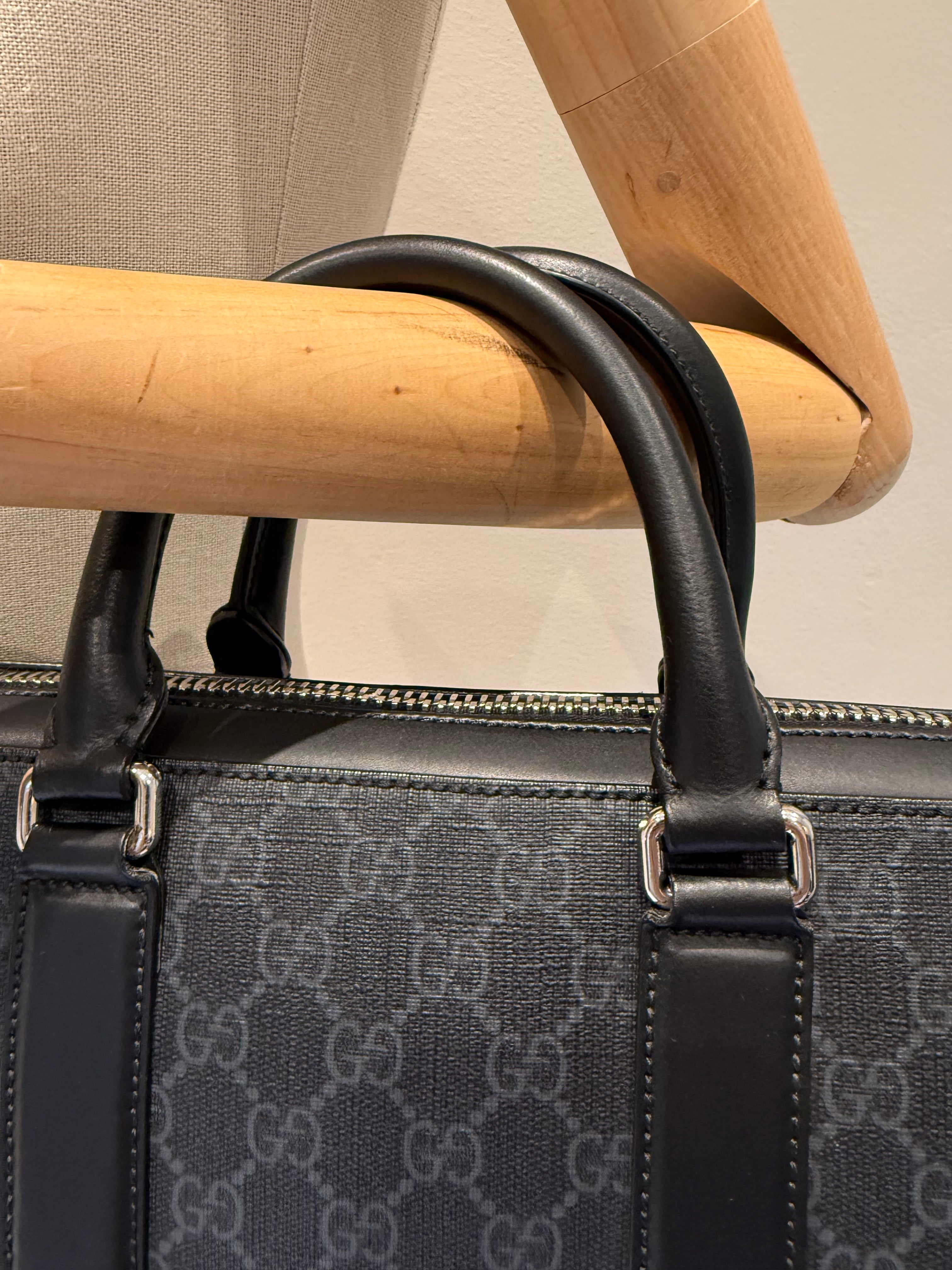 Gucci Supreme Black Briefcase *Full Set*