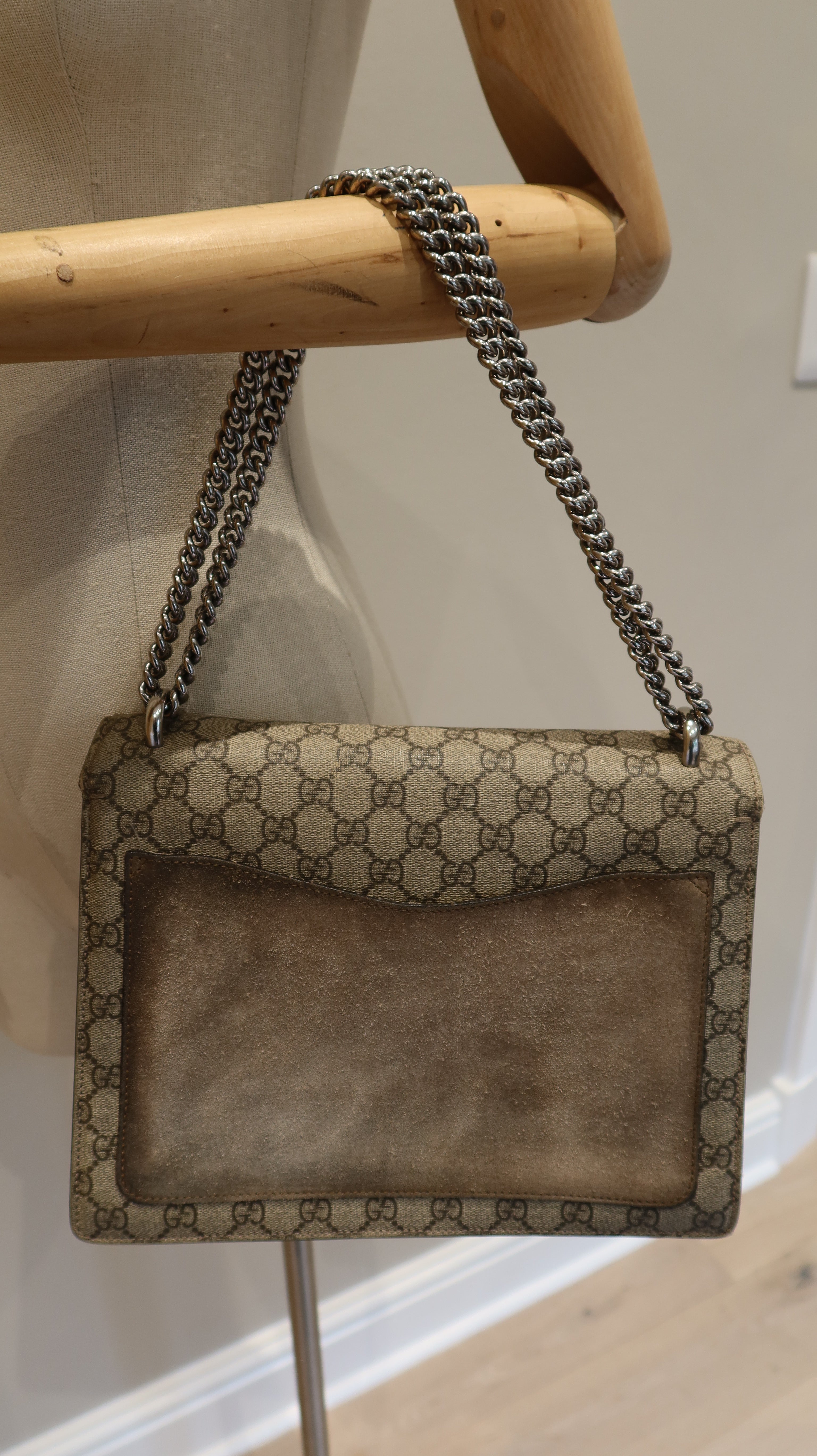 Gucci Dionysus GG Supreme Bag