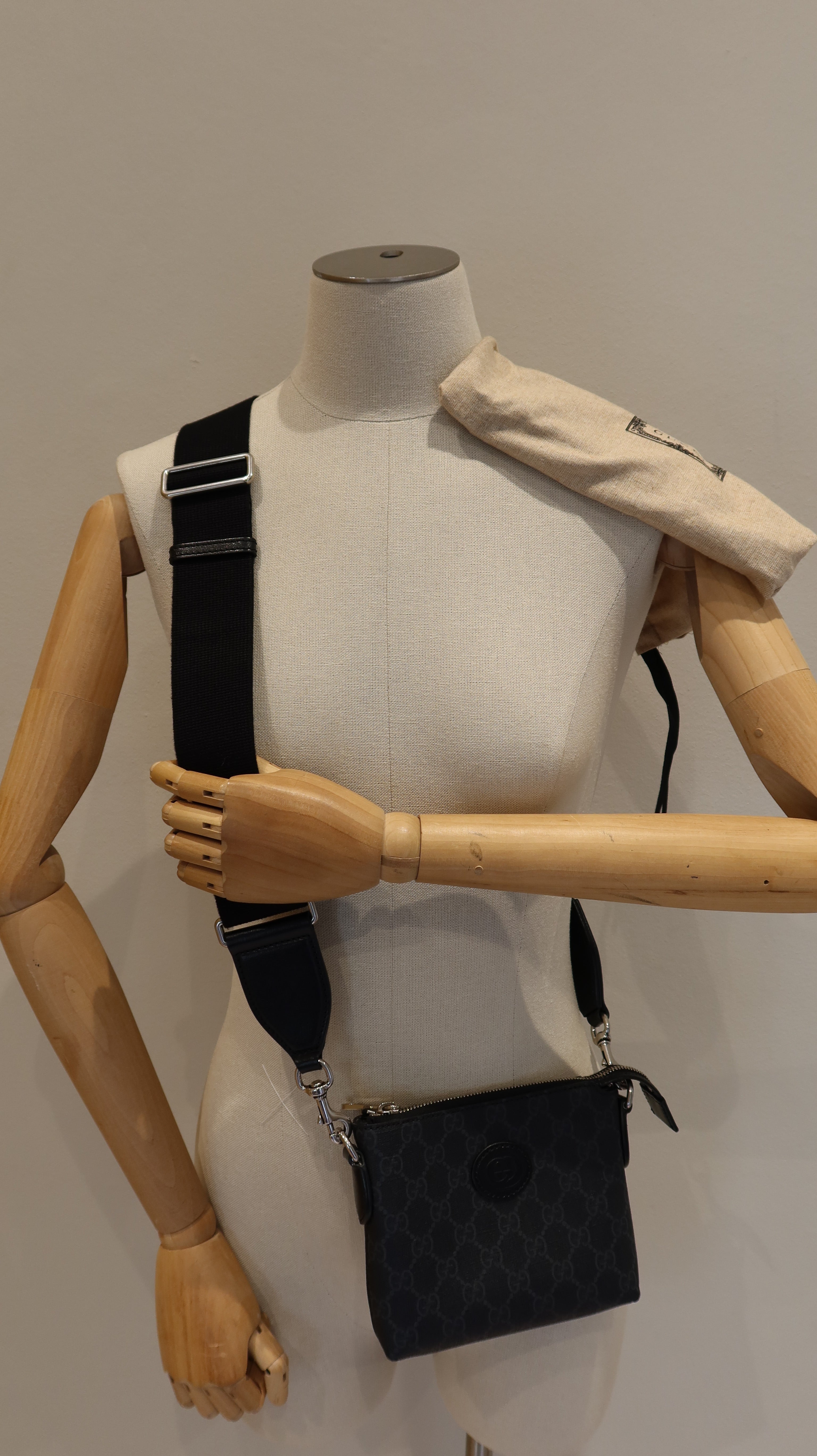 Gucci Supreme Shoulder Bag