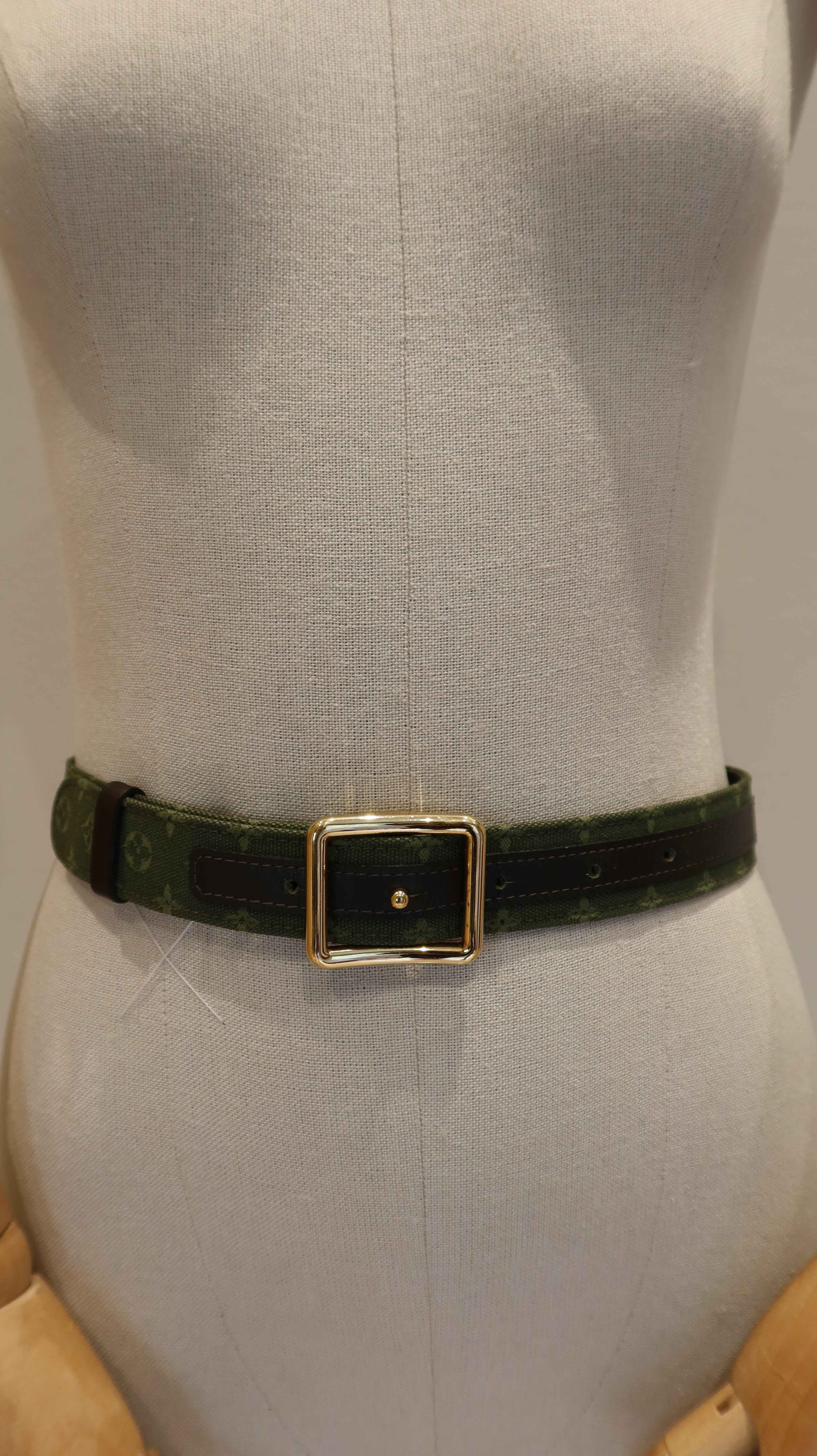 Louis Vuitton Mens Belt (90/36)