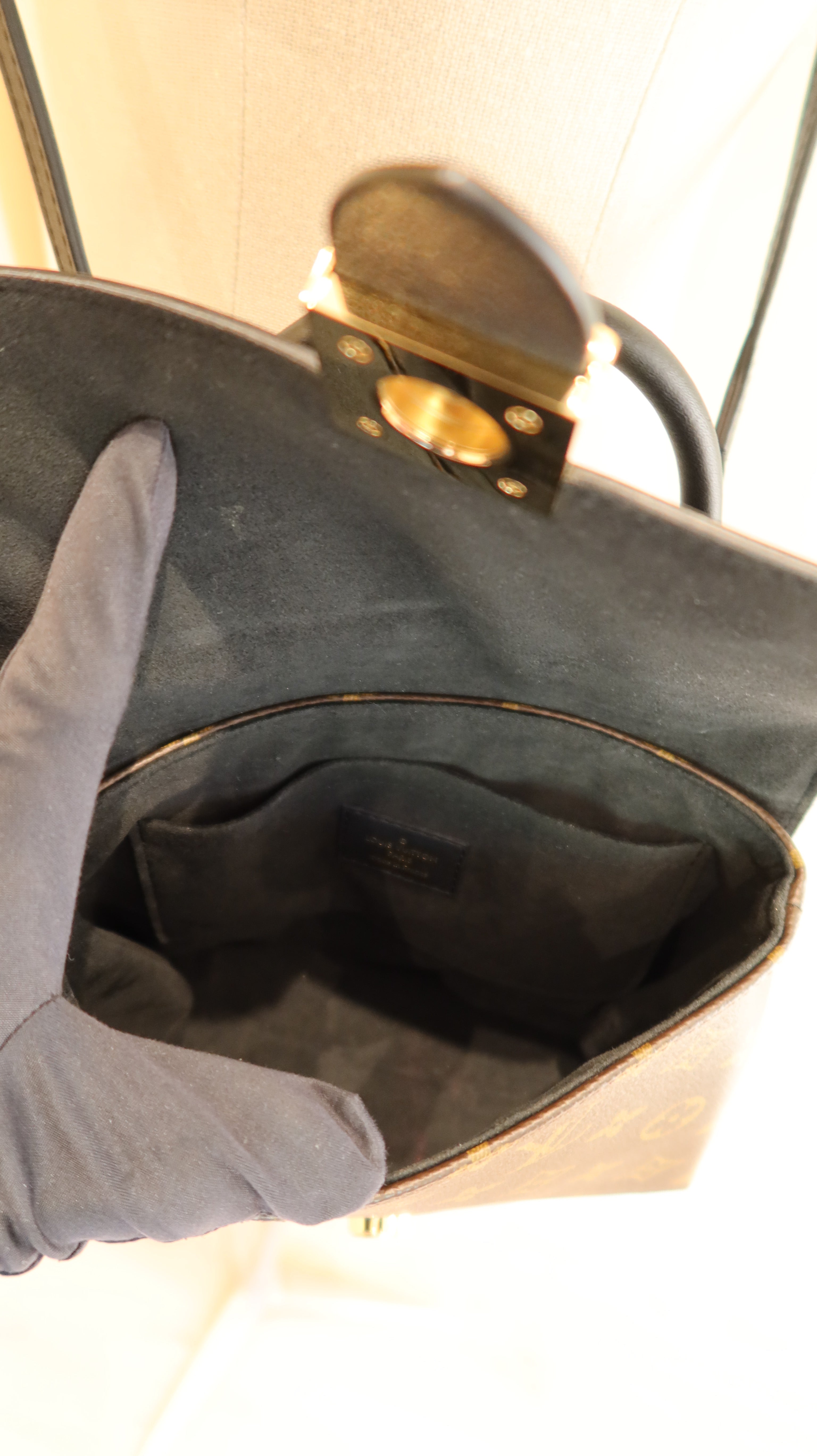 Louis Vuitton Locky BB Bag