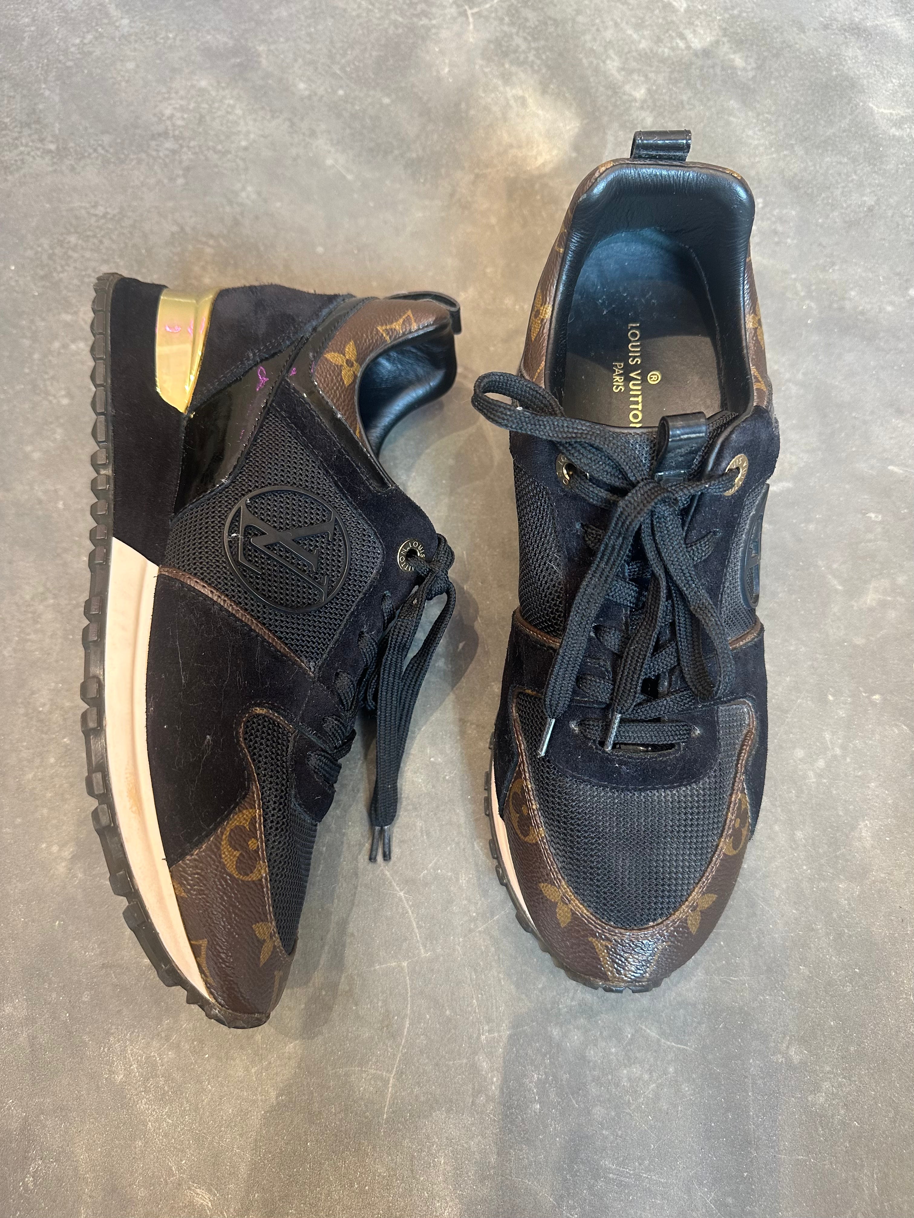 Louis Vuitton Sneakers (EU38)