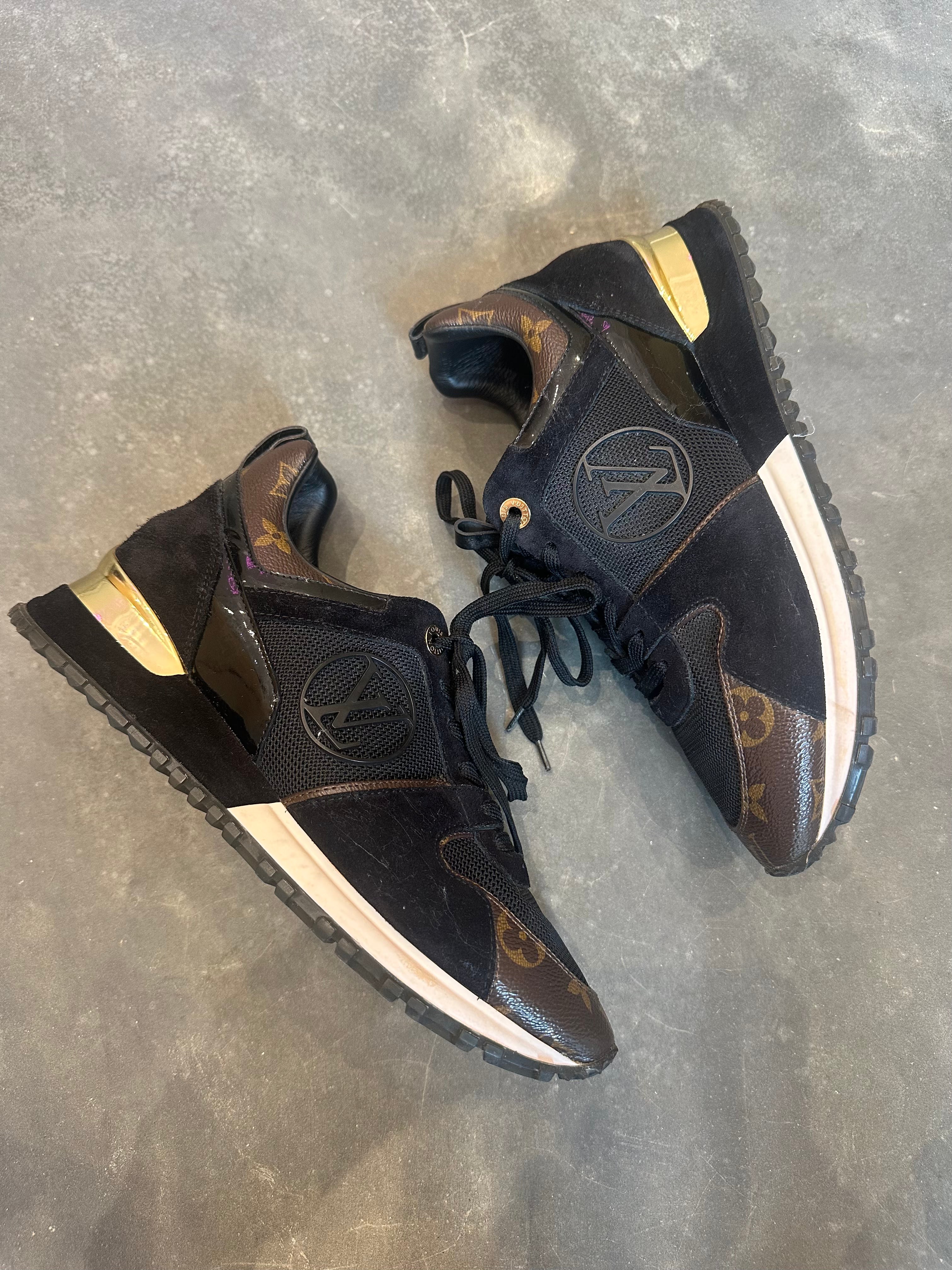 Louis Vuitton Sneakers (EU38)