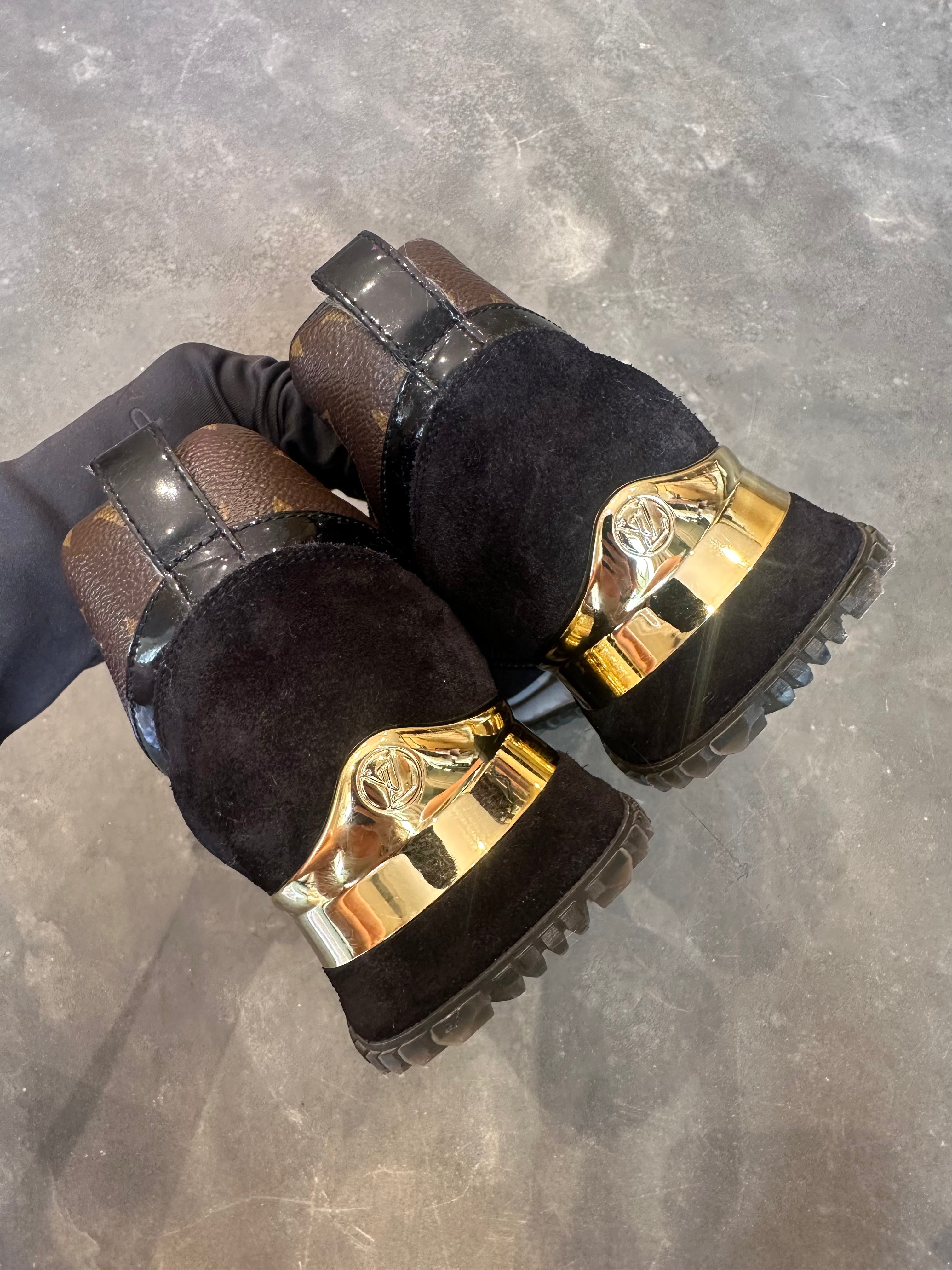 Louis Vuitton Sneakers (EU38)