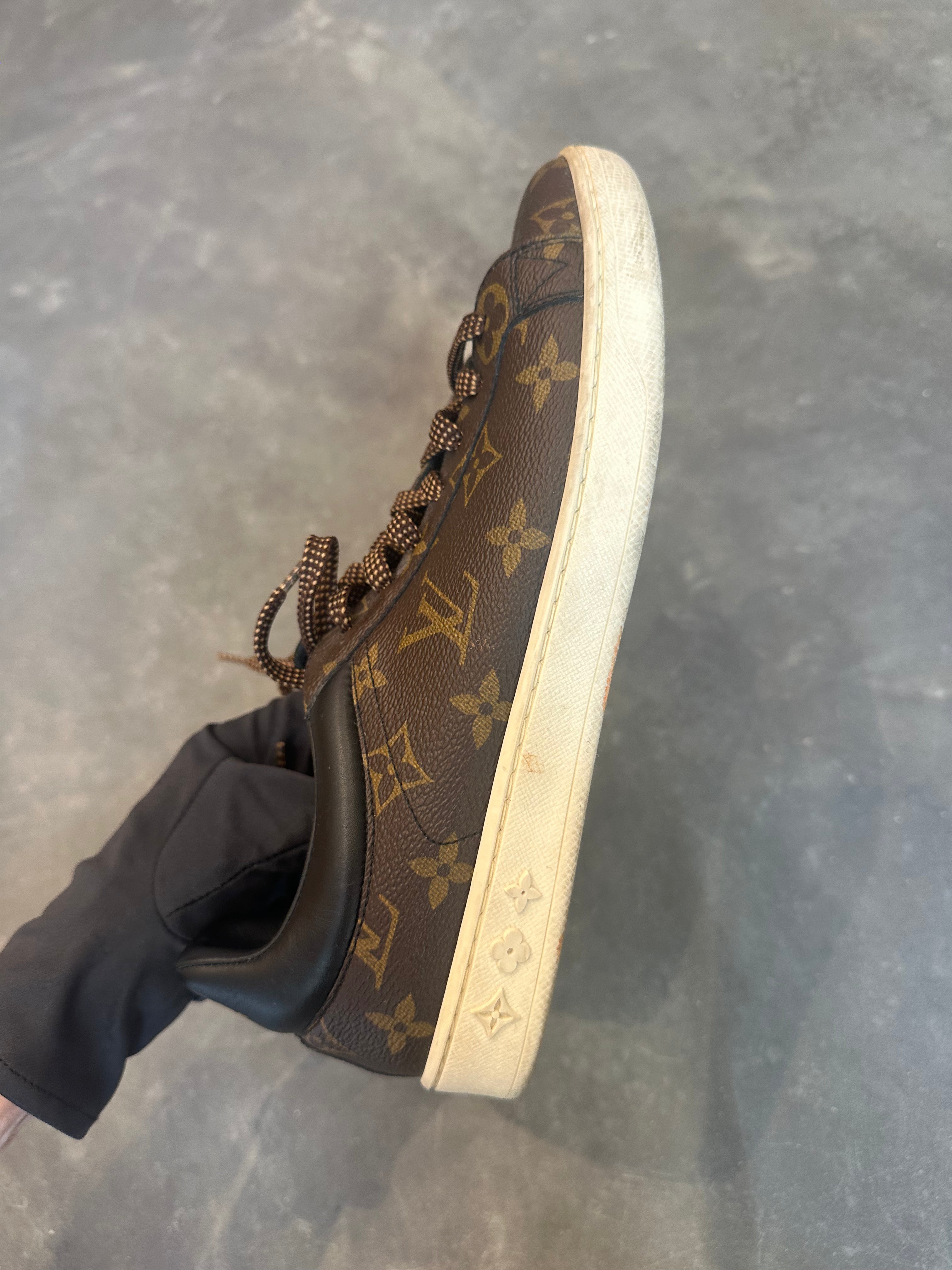 Louis Vuitton Sneakers (EU38)