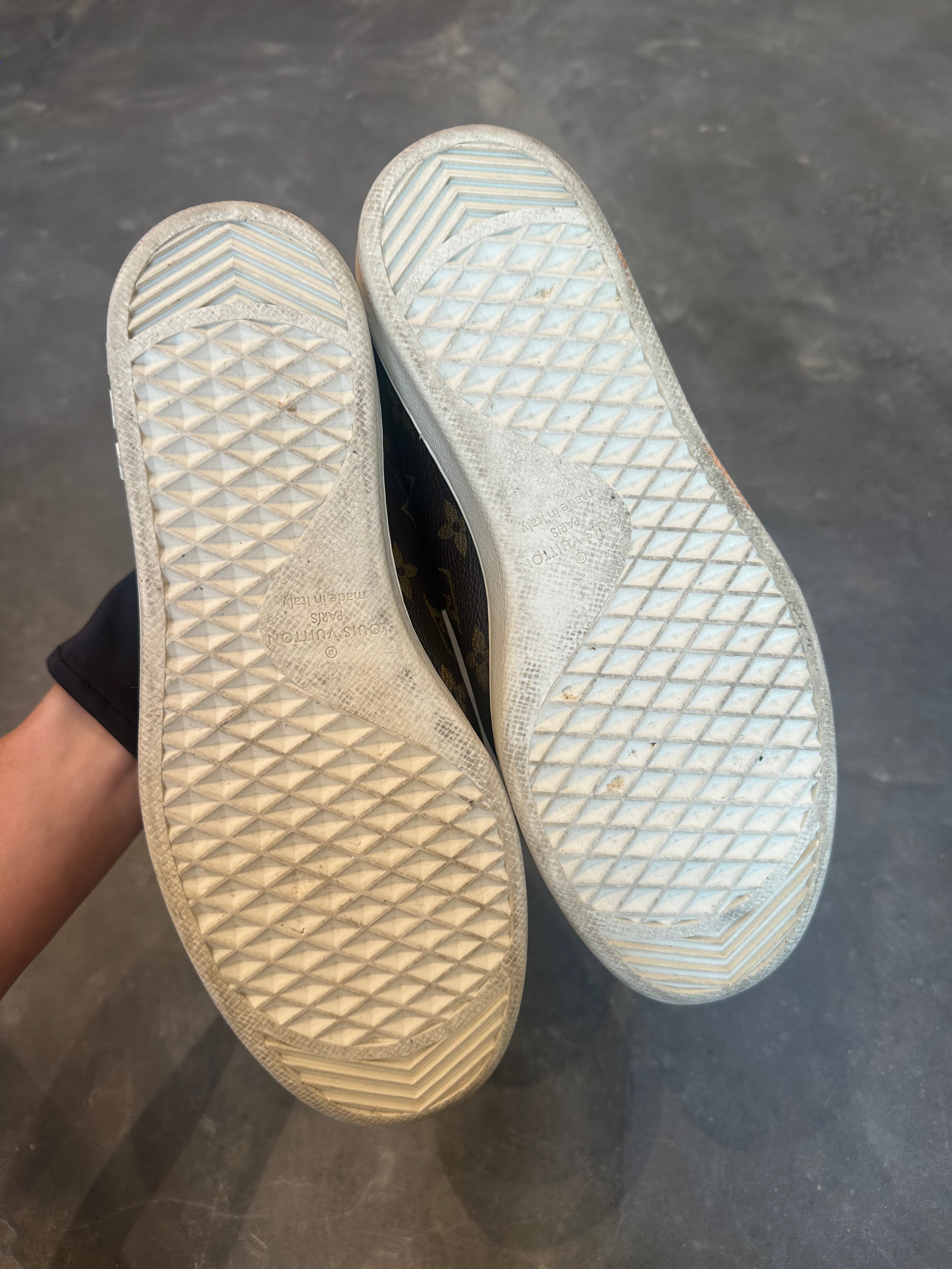 Louis Vuitton Sneakers (EU38)