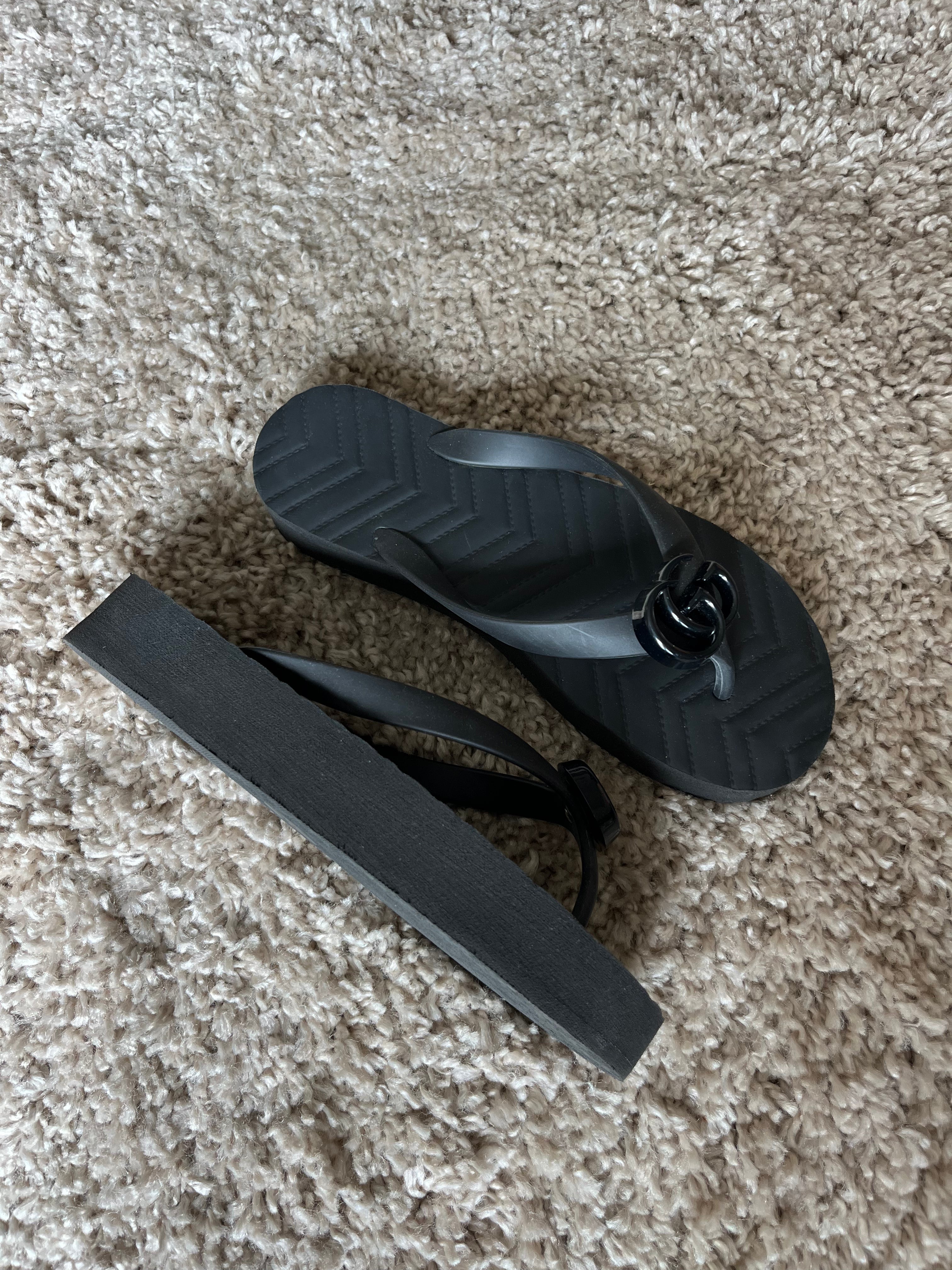 Gucci Slides (EU36)