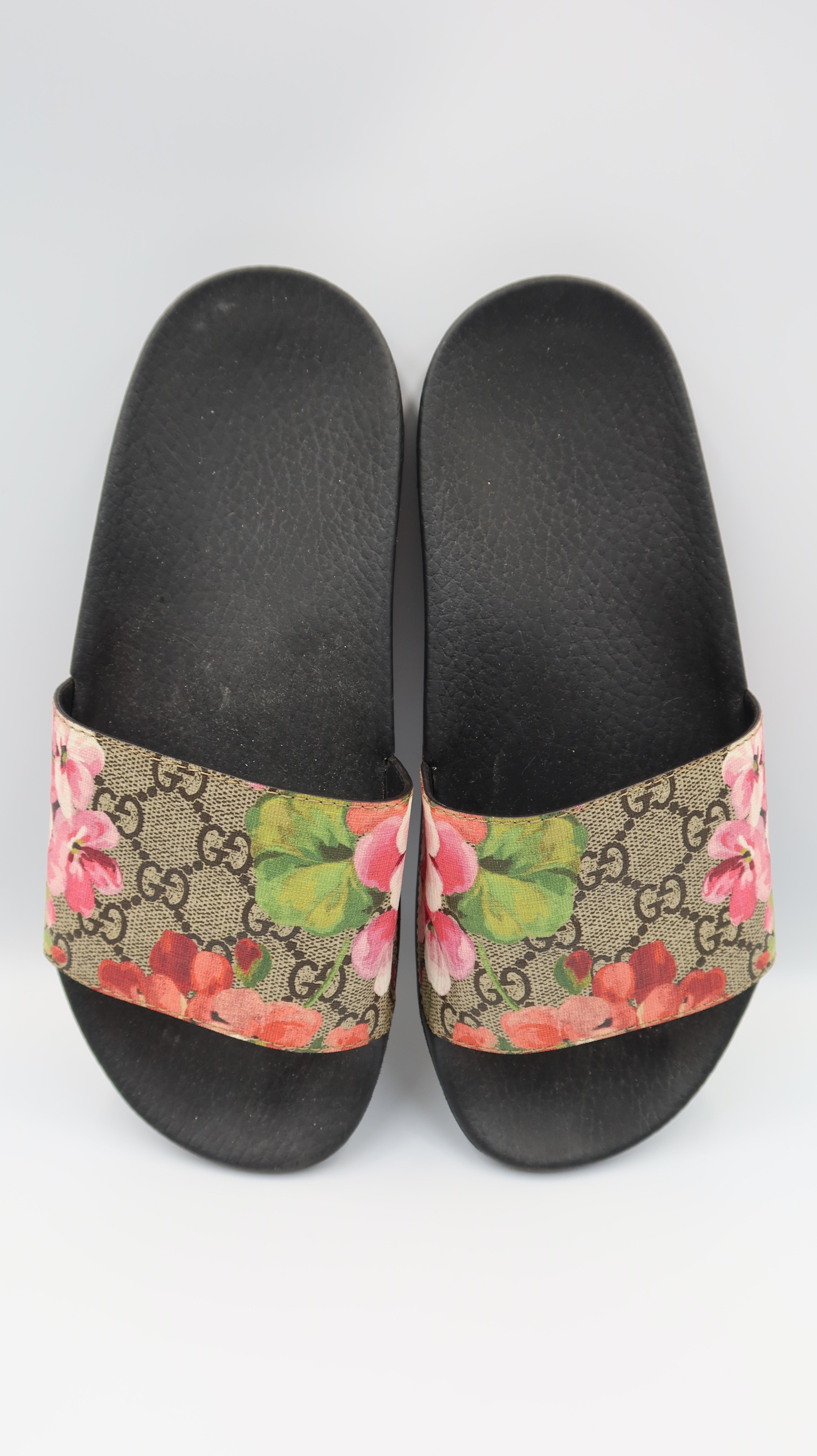 Gucci Slides (EU37)