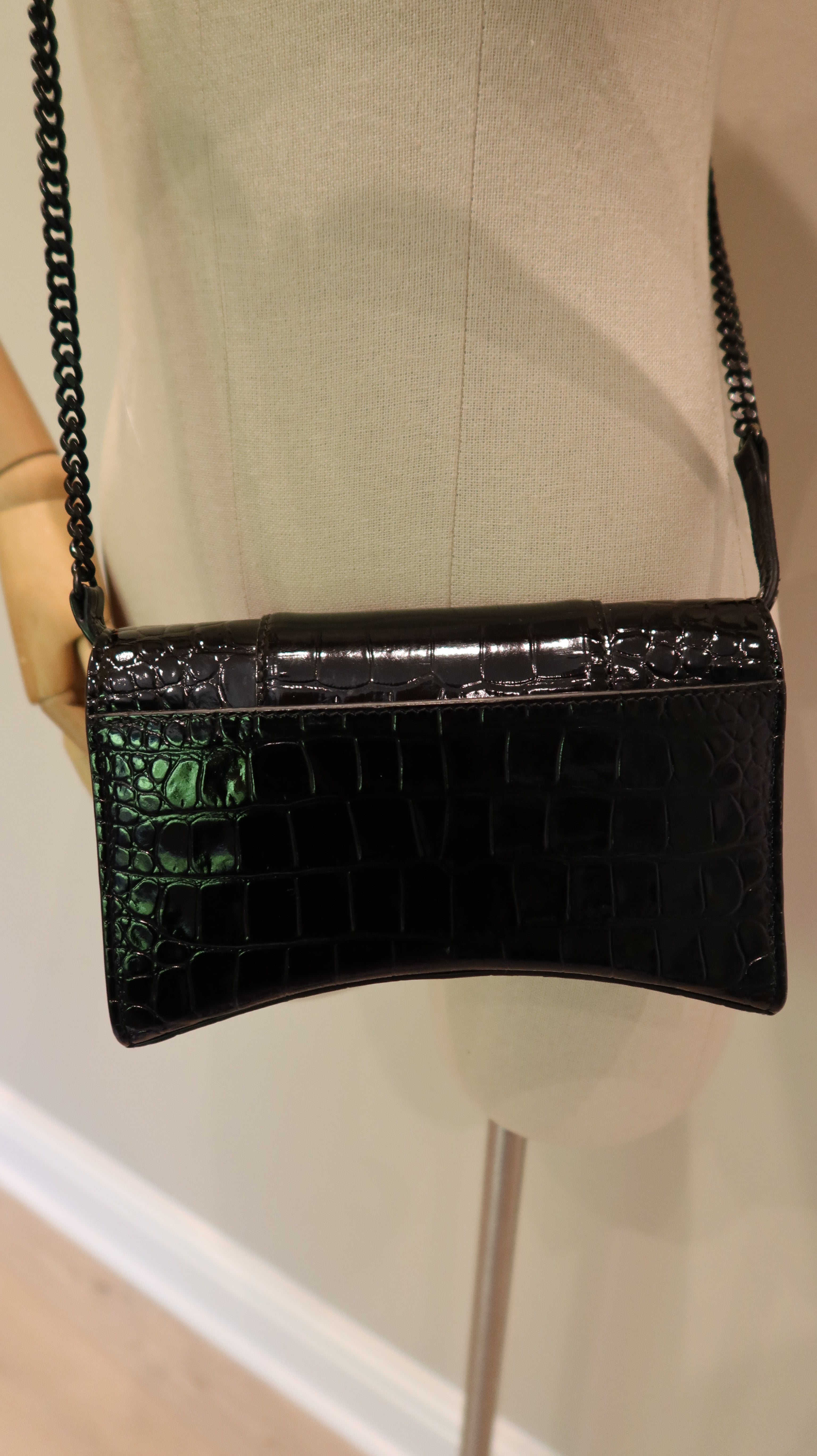 Balenciaga Hourglass Wallet On Chain