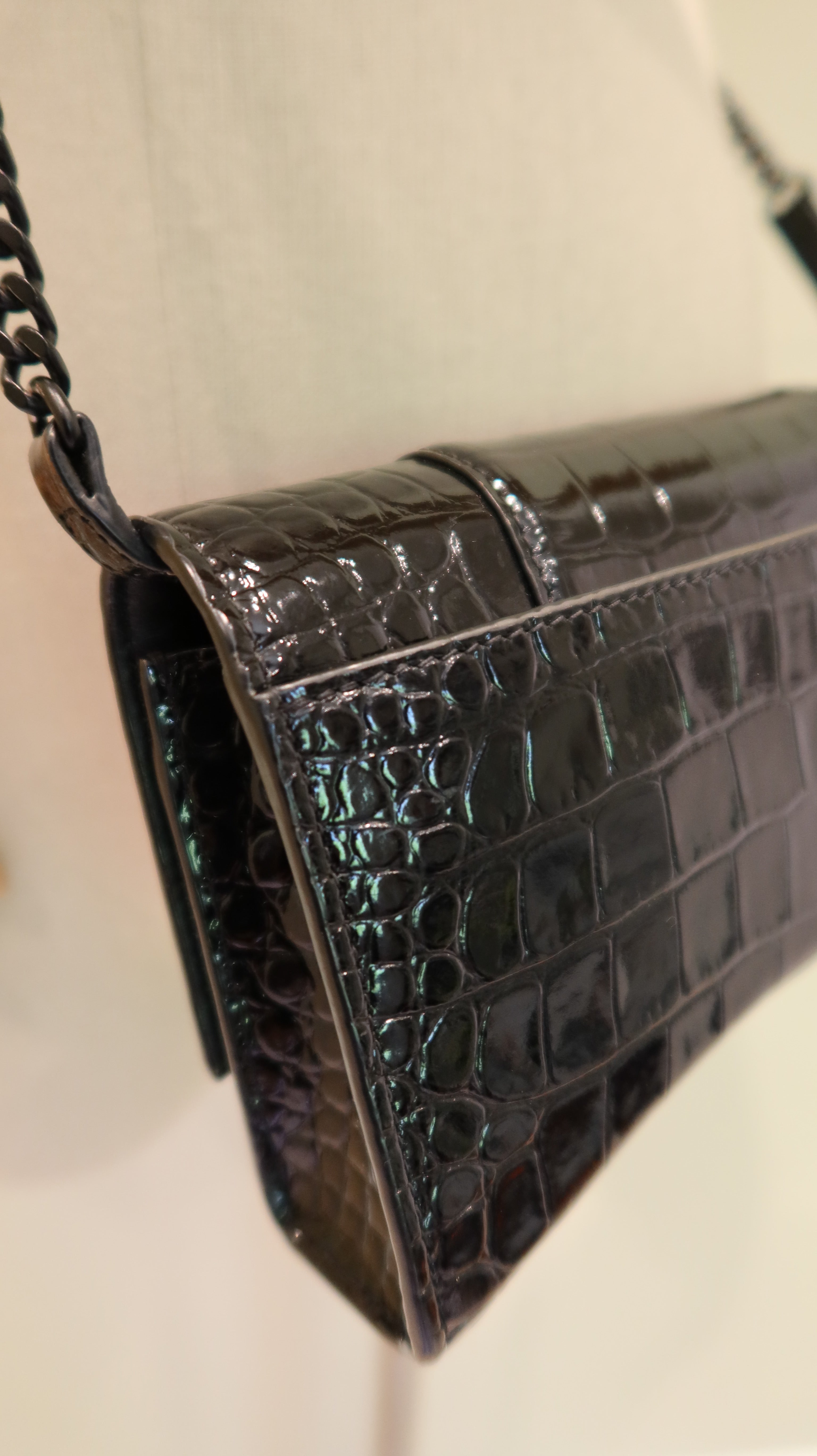 Balenciaga Hourglass Wallet On Chain