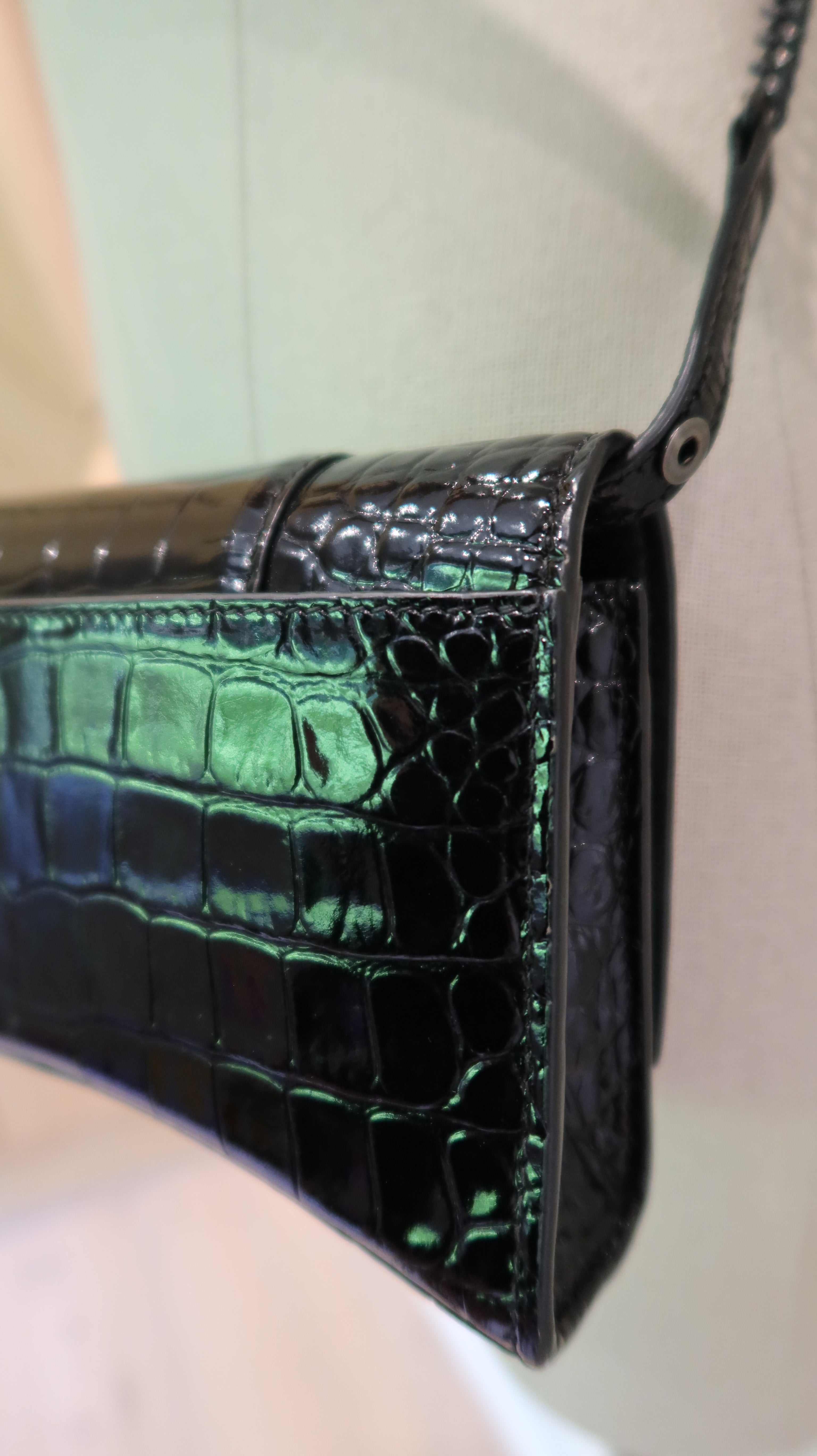 Balenciaga Hourglass Wallet On Chain