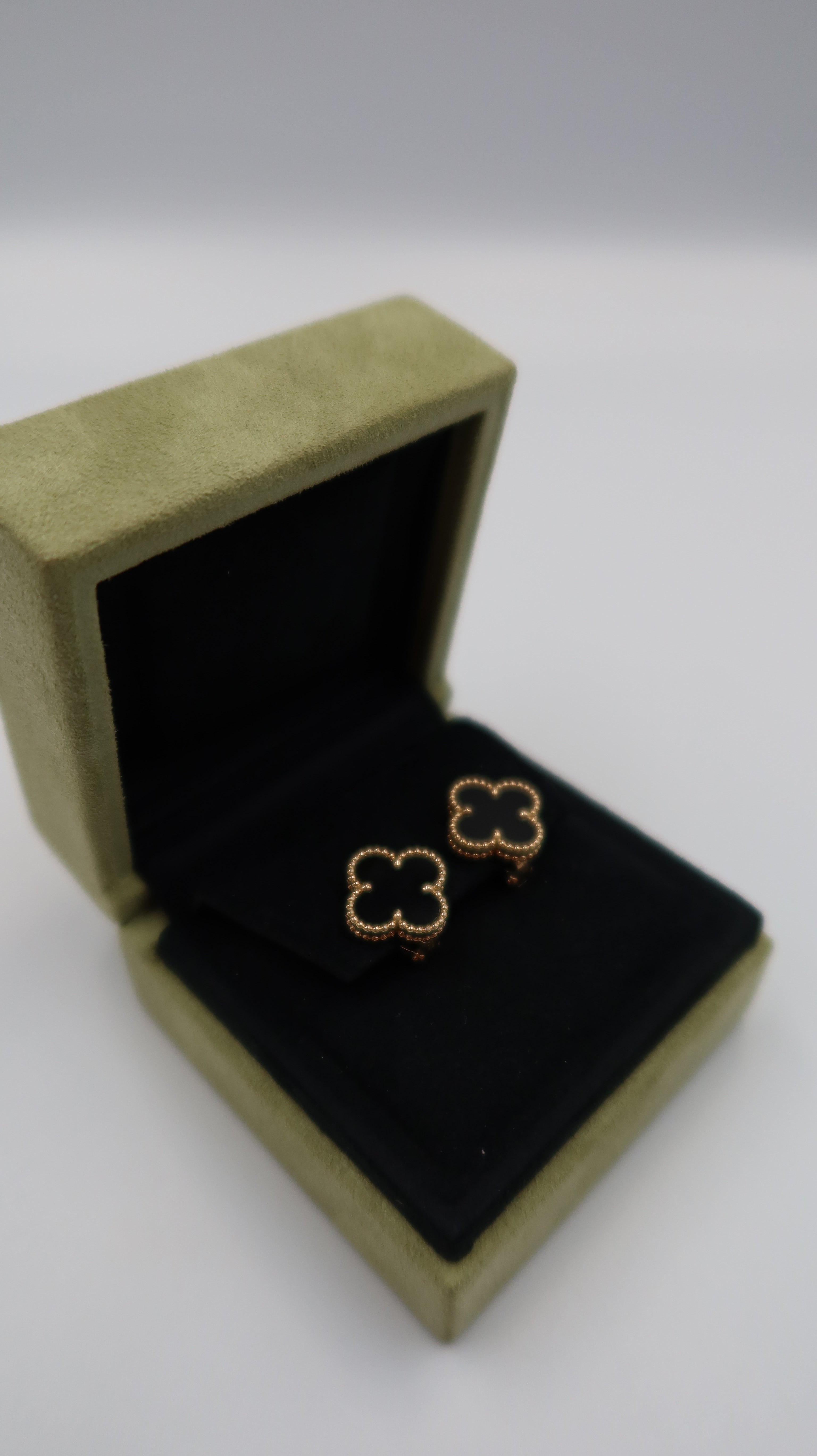 Van Cleef & Arpels Vintage Alhambra Onyx Earrings (YG)