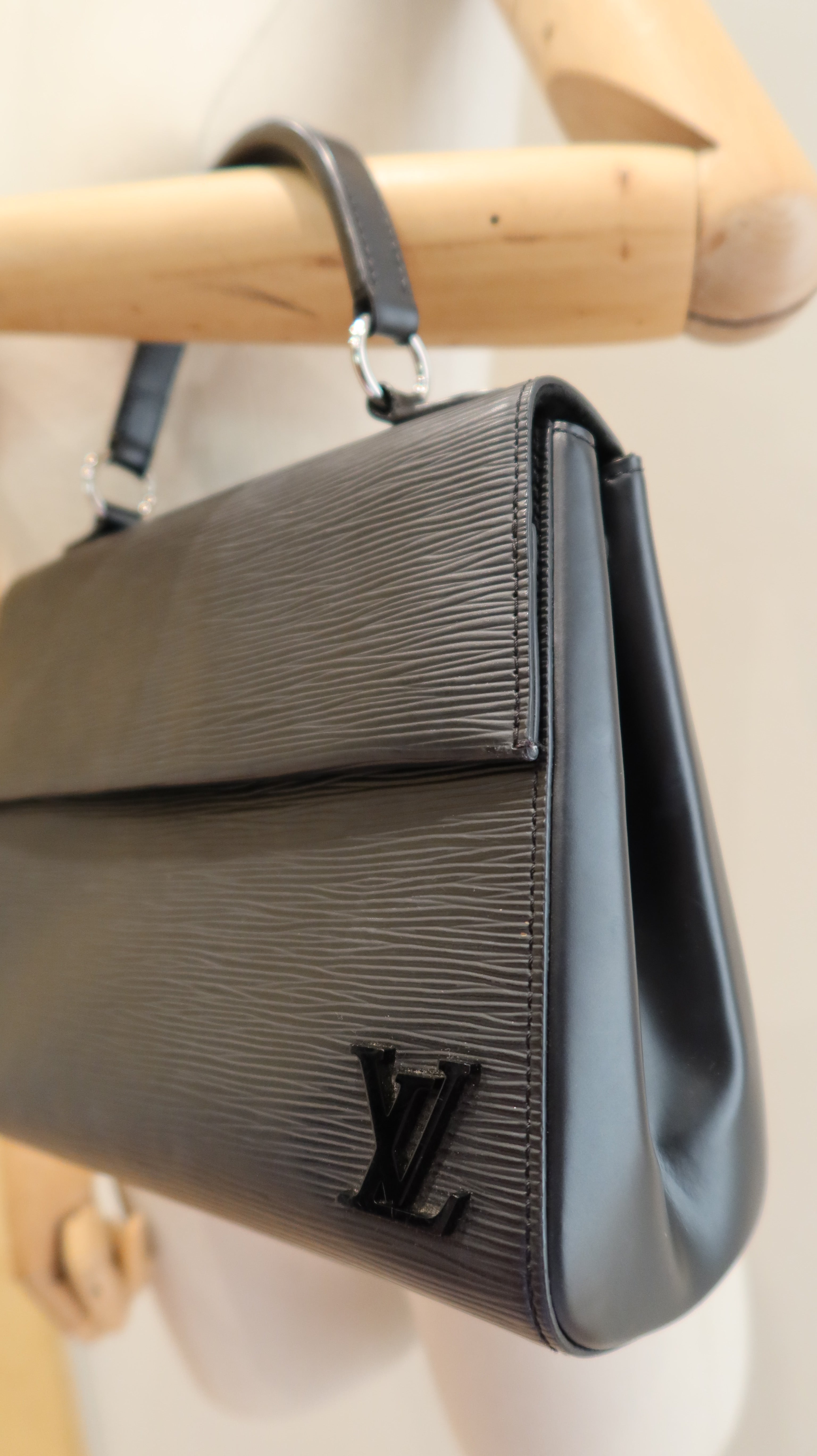 Louis Vuitton Cluny Bag