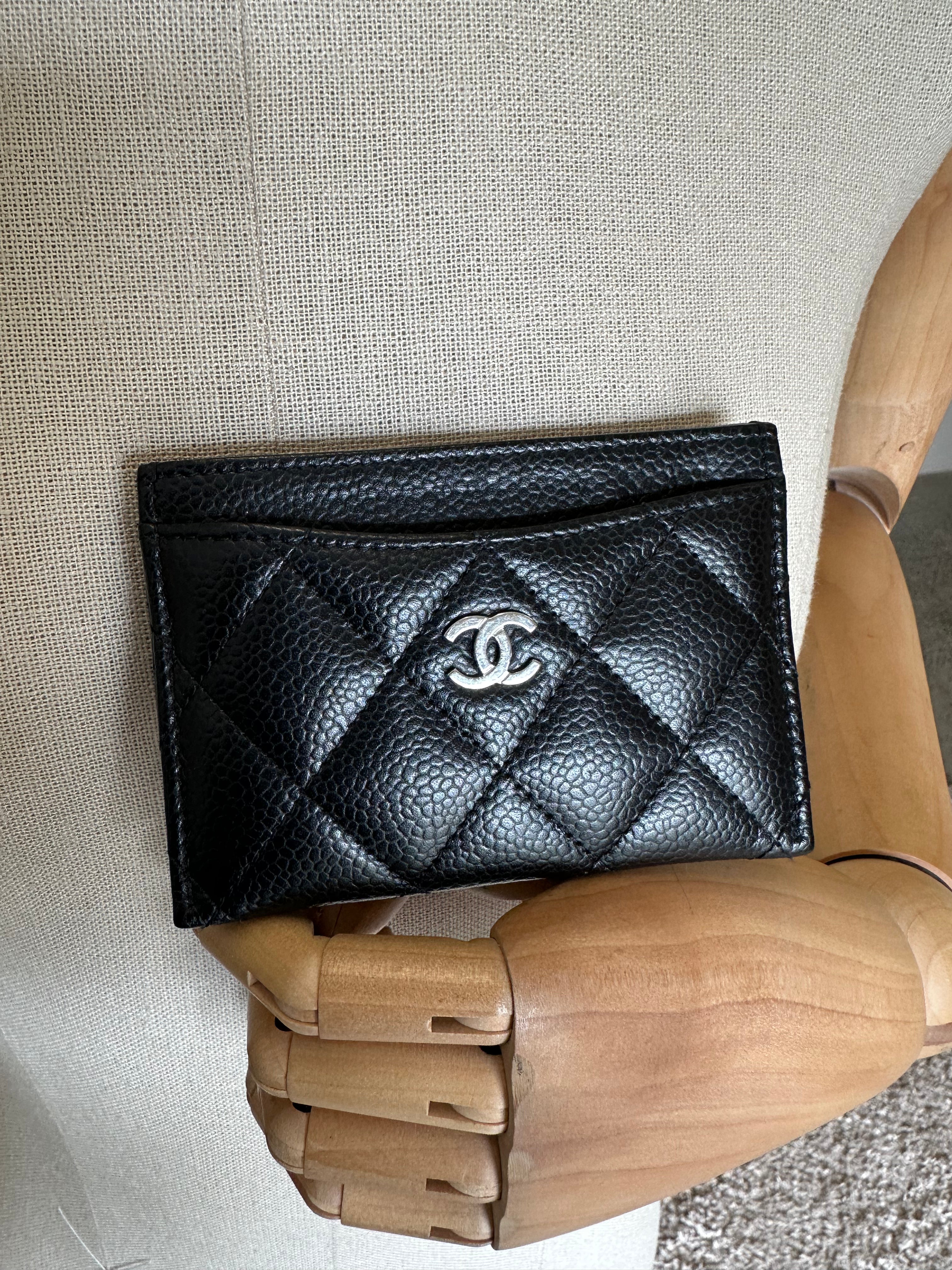 Chanel Caviar Cardholder