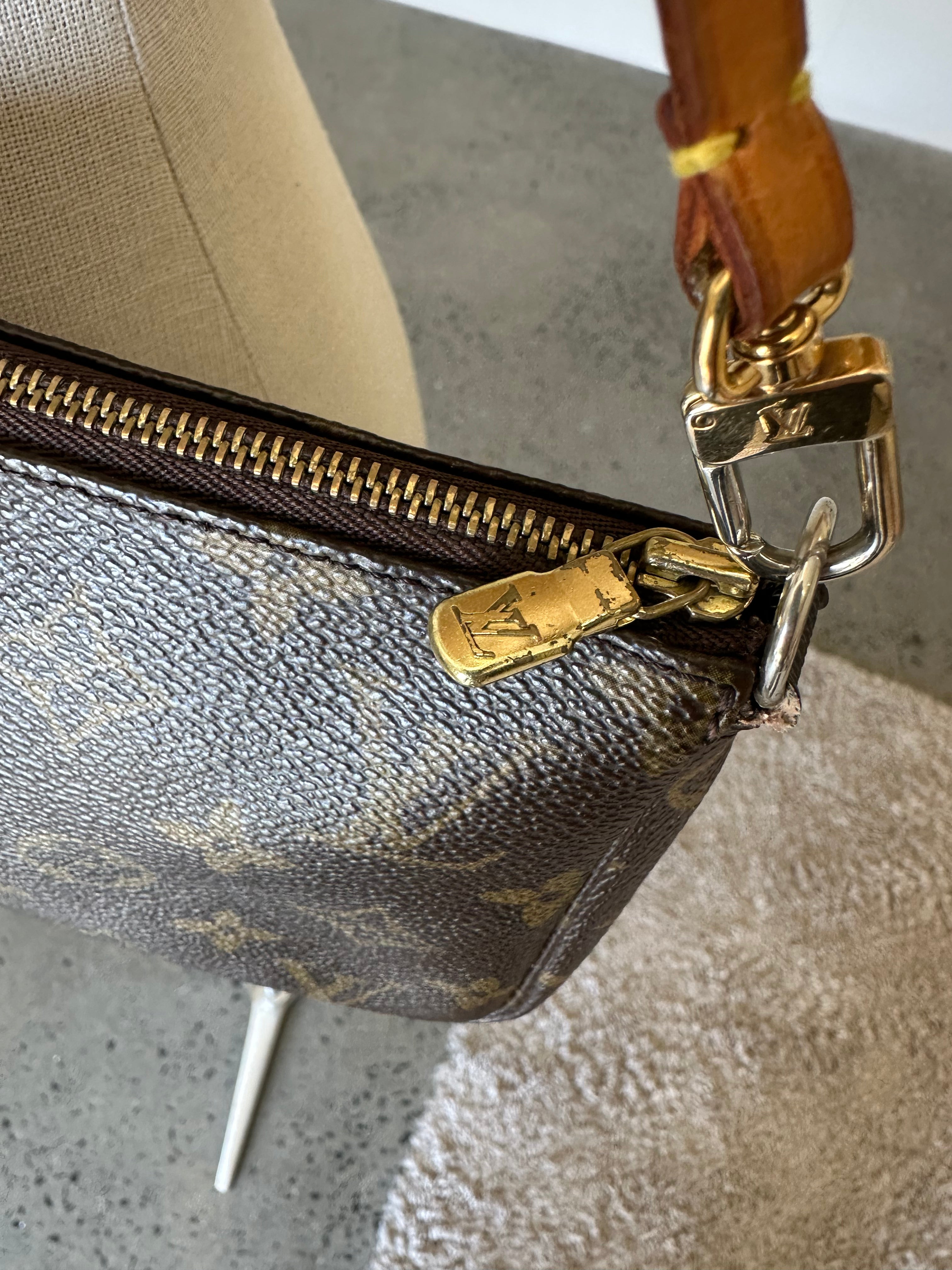 Louis Vuitton Pochette Accessoires