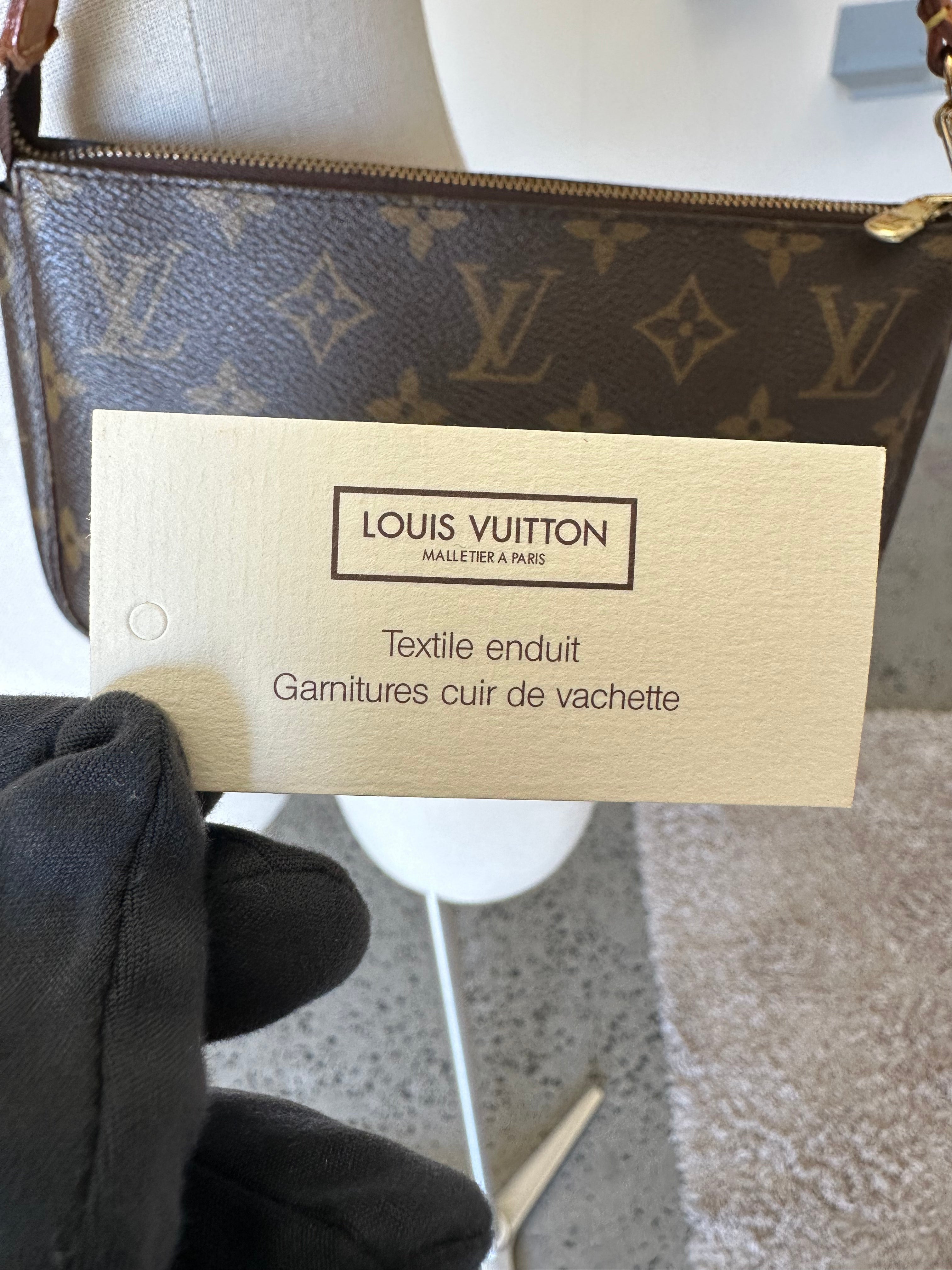 Louis Vuitton Pochette Accessoires