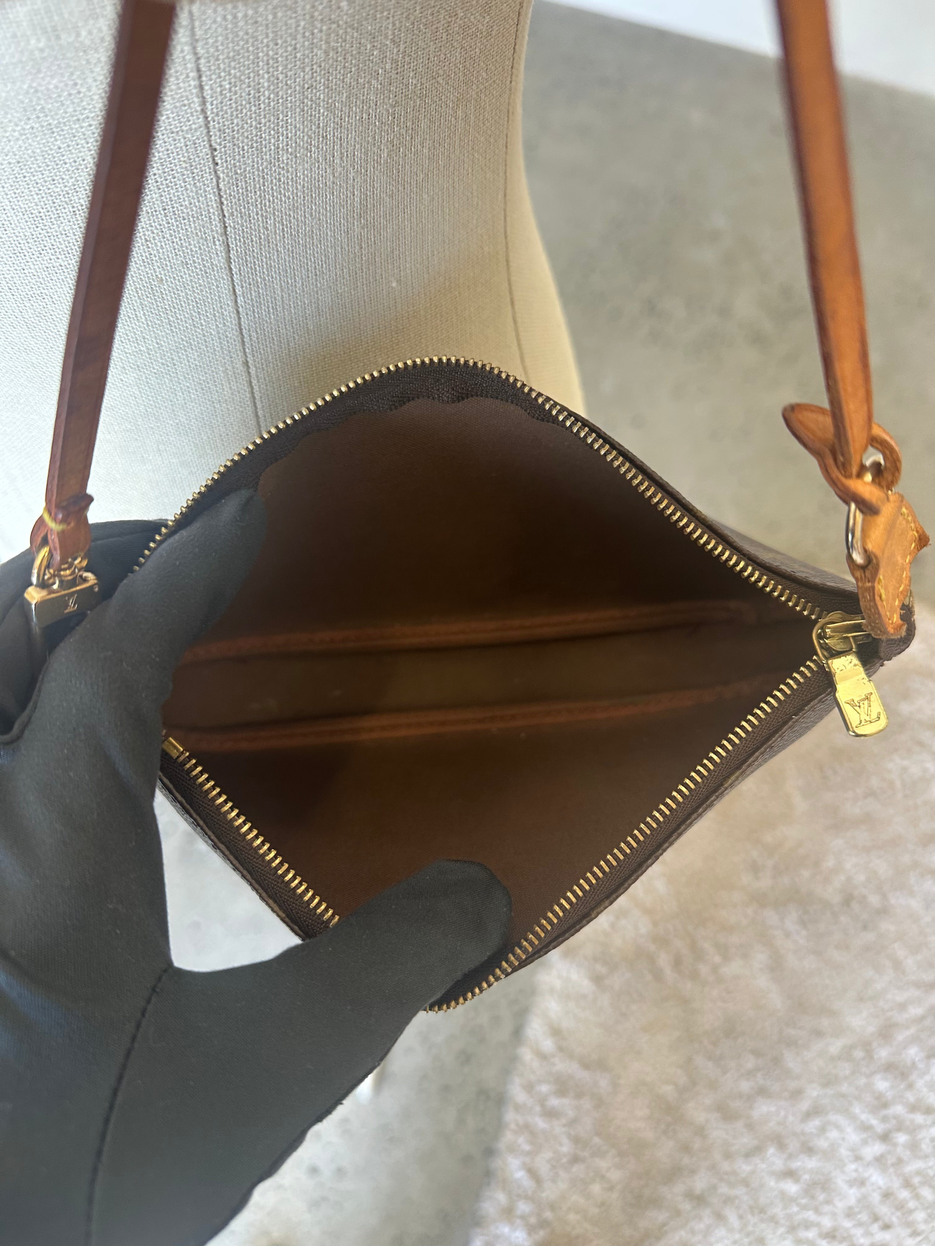 Louis Vuitton Pochette Accessoires