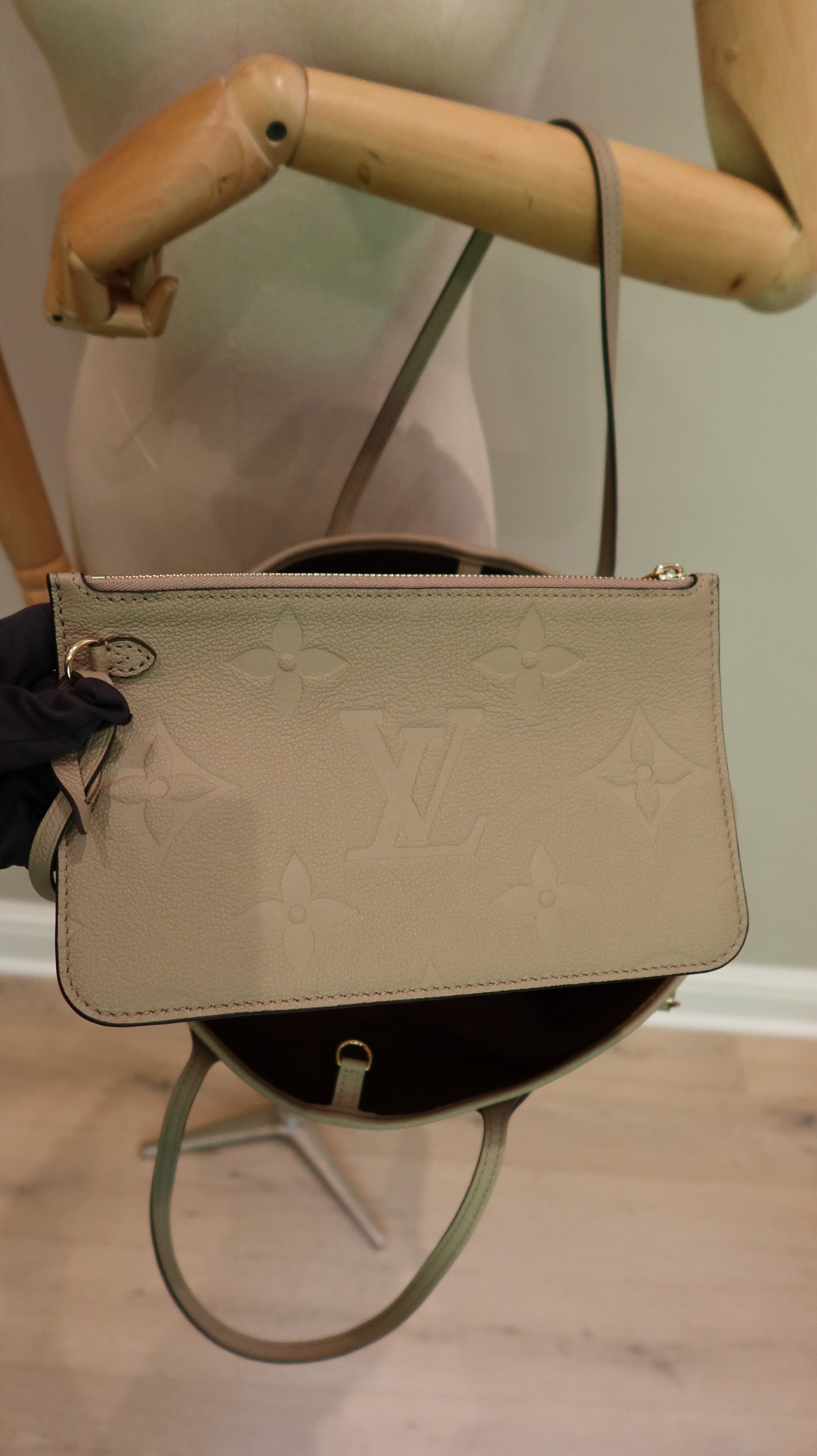 Louis Vuitton Neverfull MM *Store Fresh/Full Set*