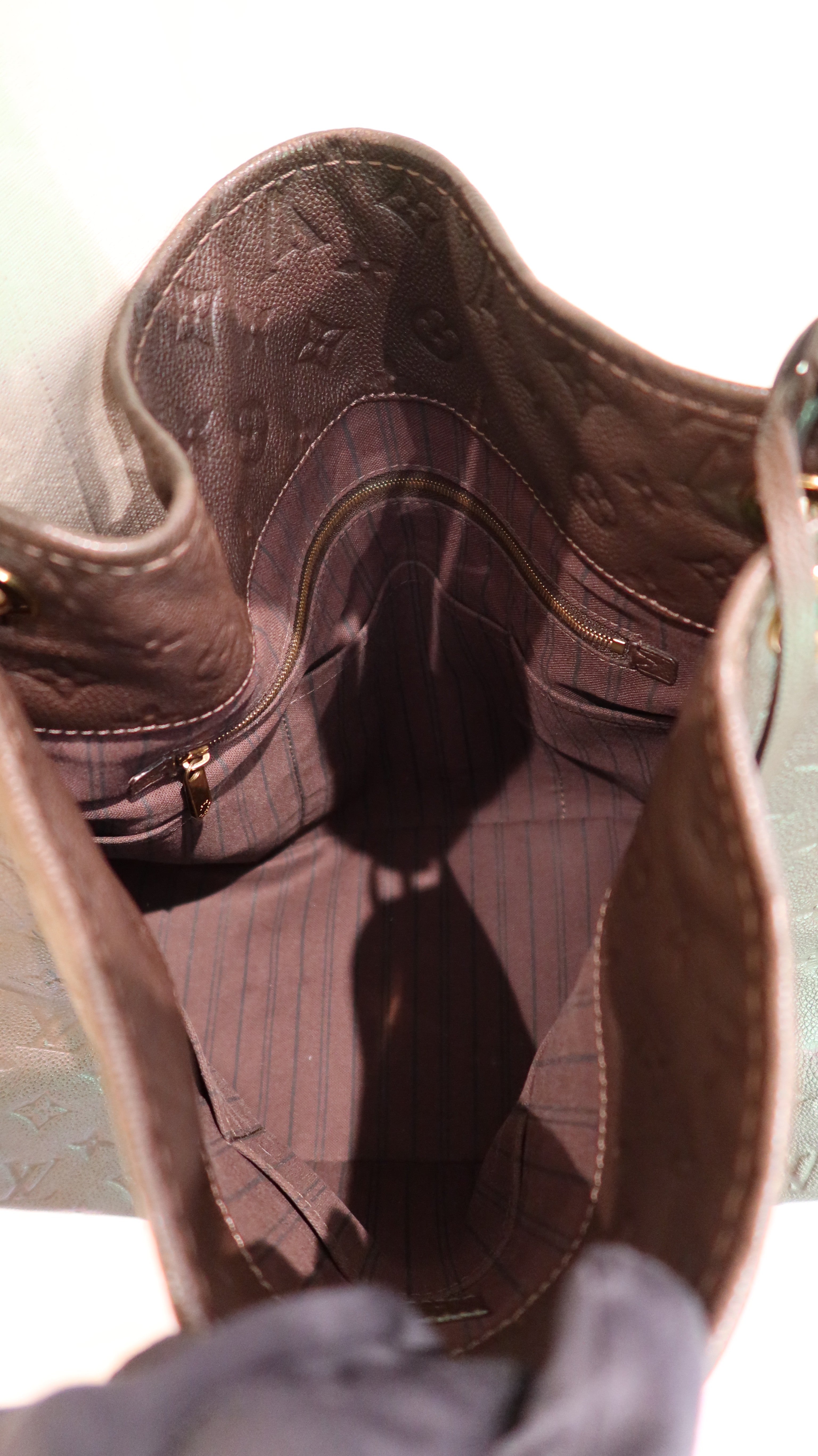 Louis Vuitton Artsy MM