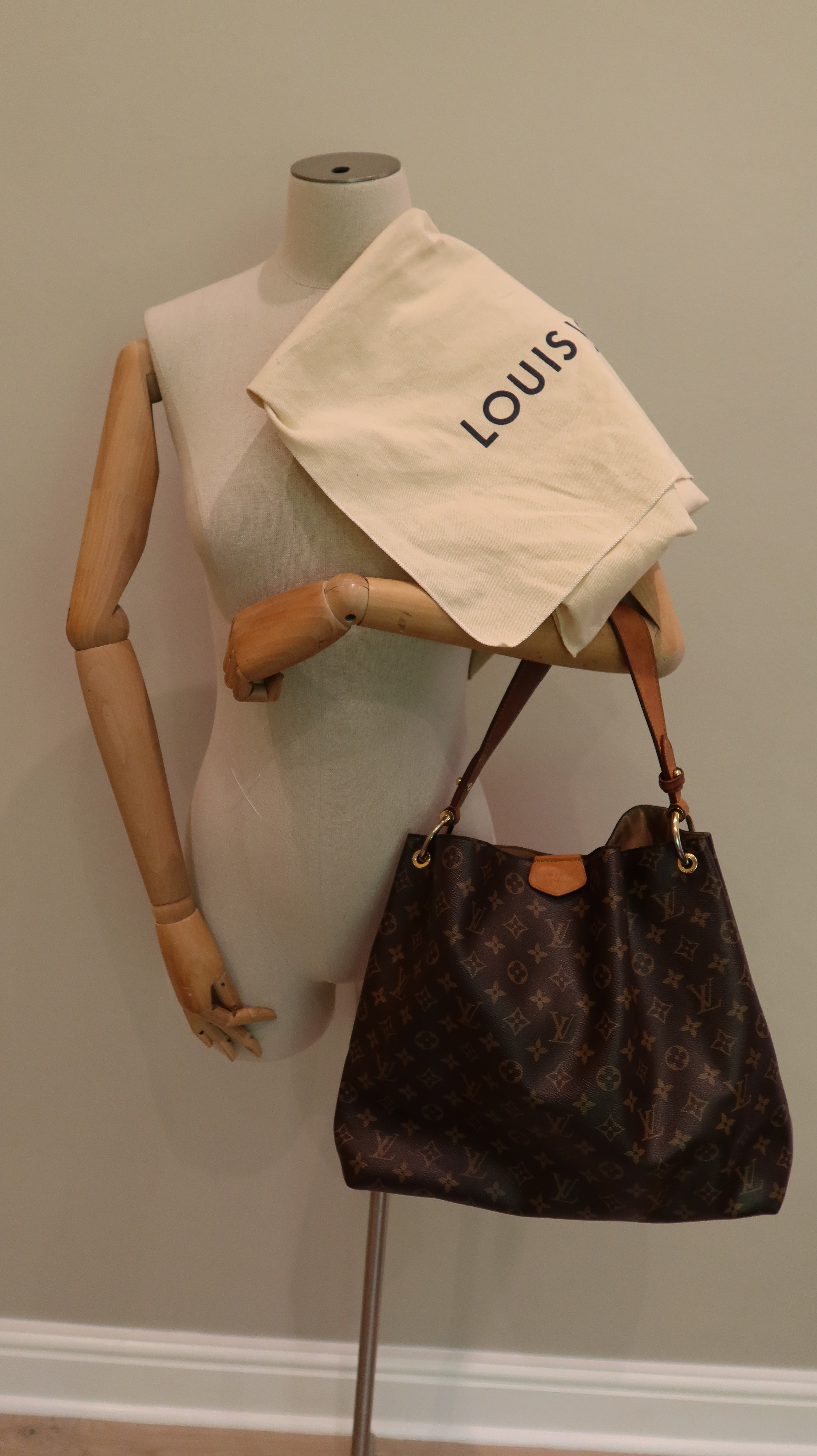 Louis Vuitton Graceful MM Shoulder Bag