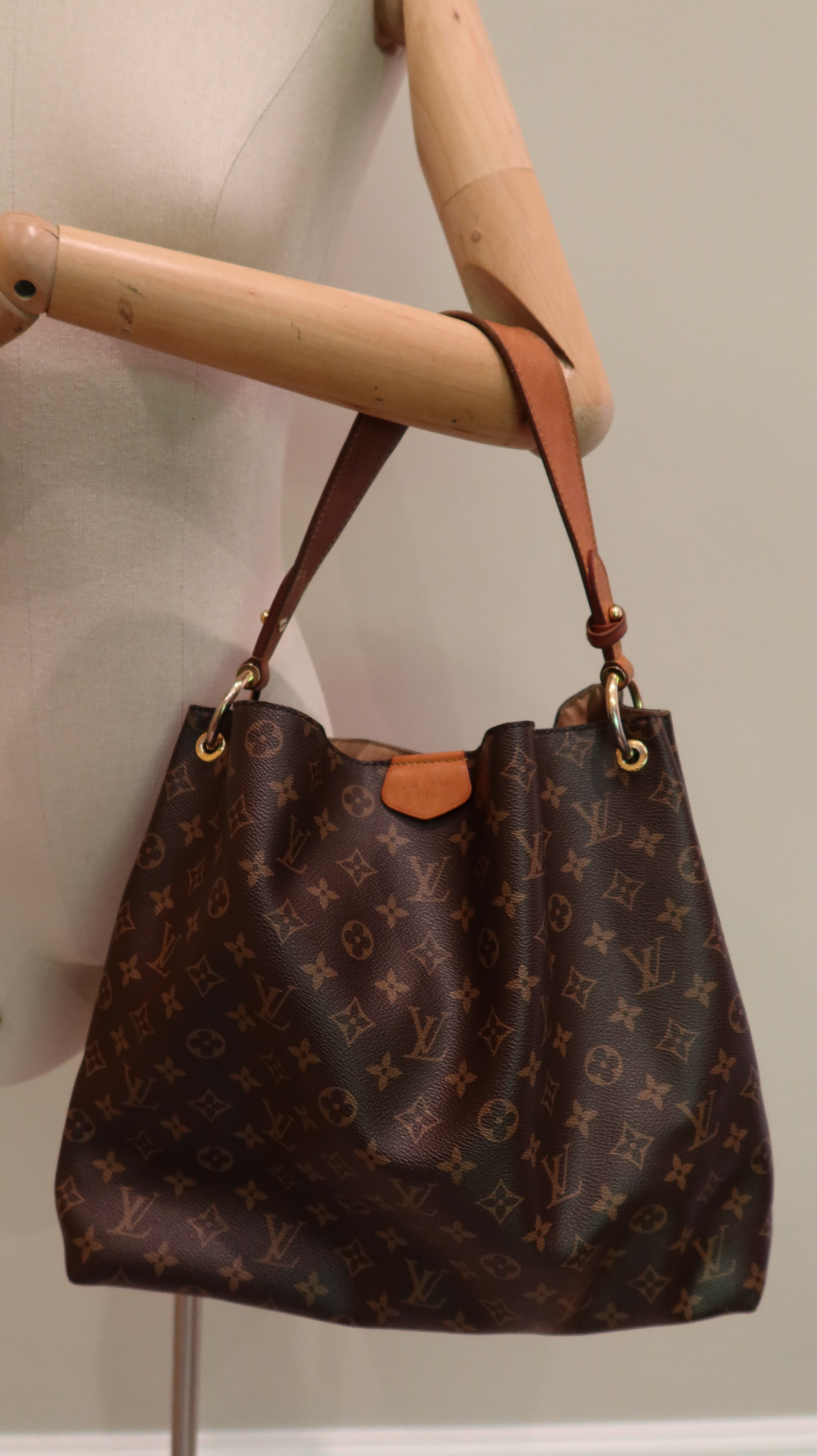 Louis Vuitton Graceful MM Shoulder Bag