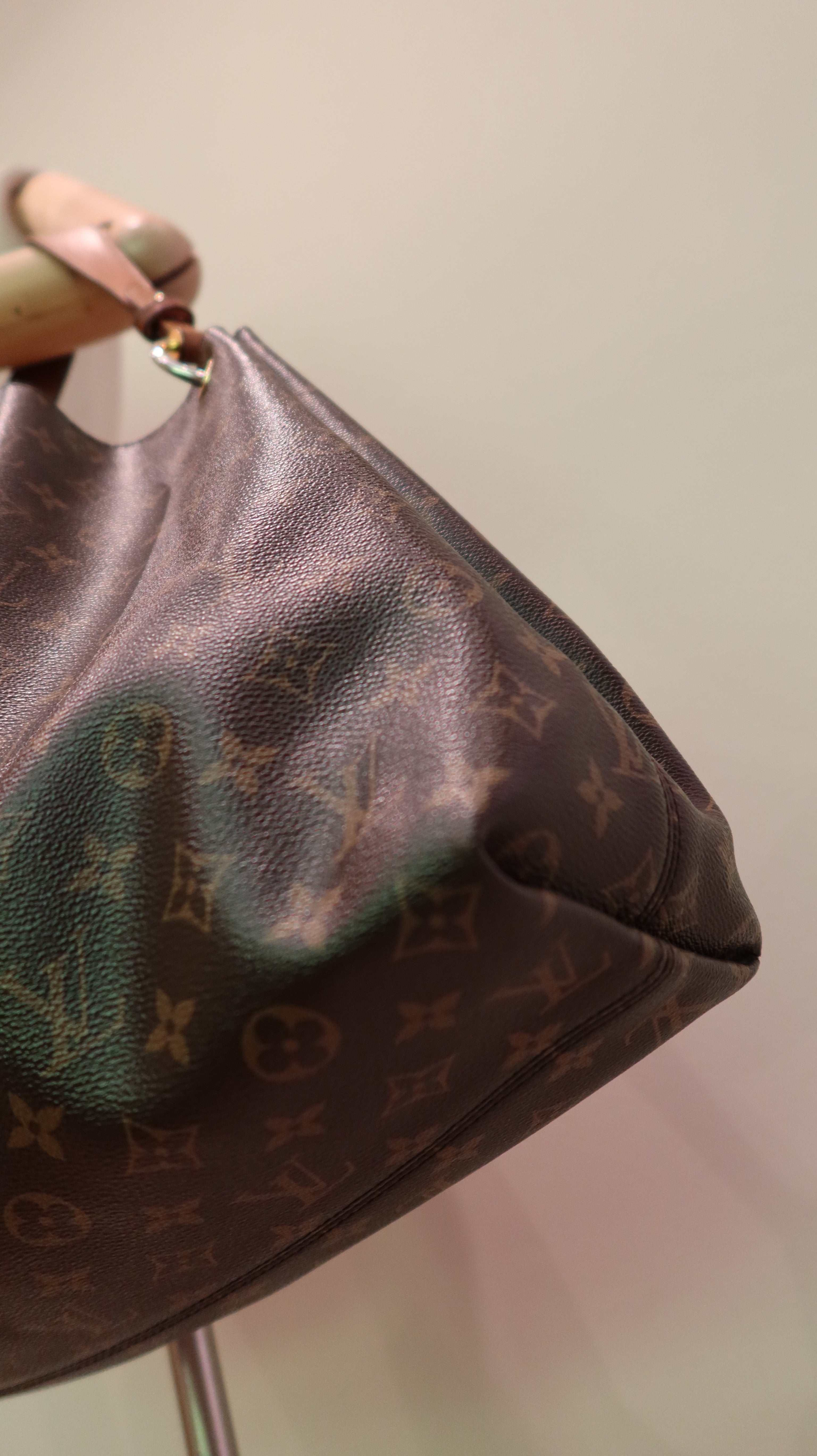 Louis Vuitton Graceful MM Shoulder Bag
