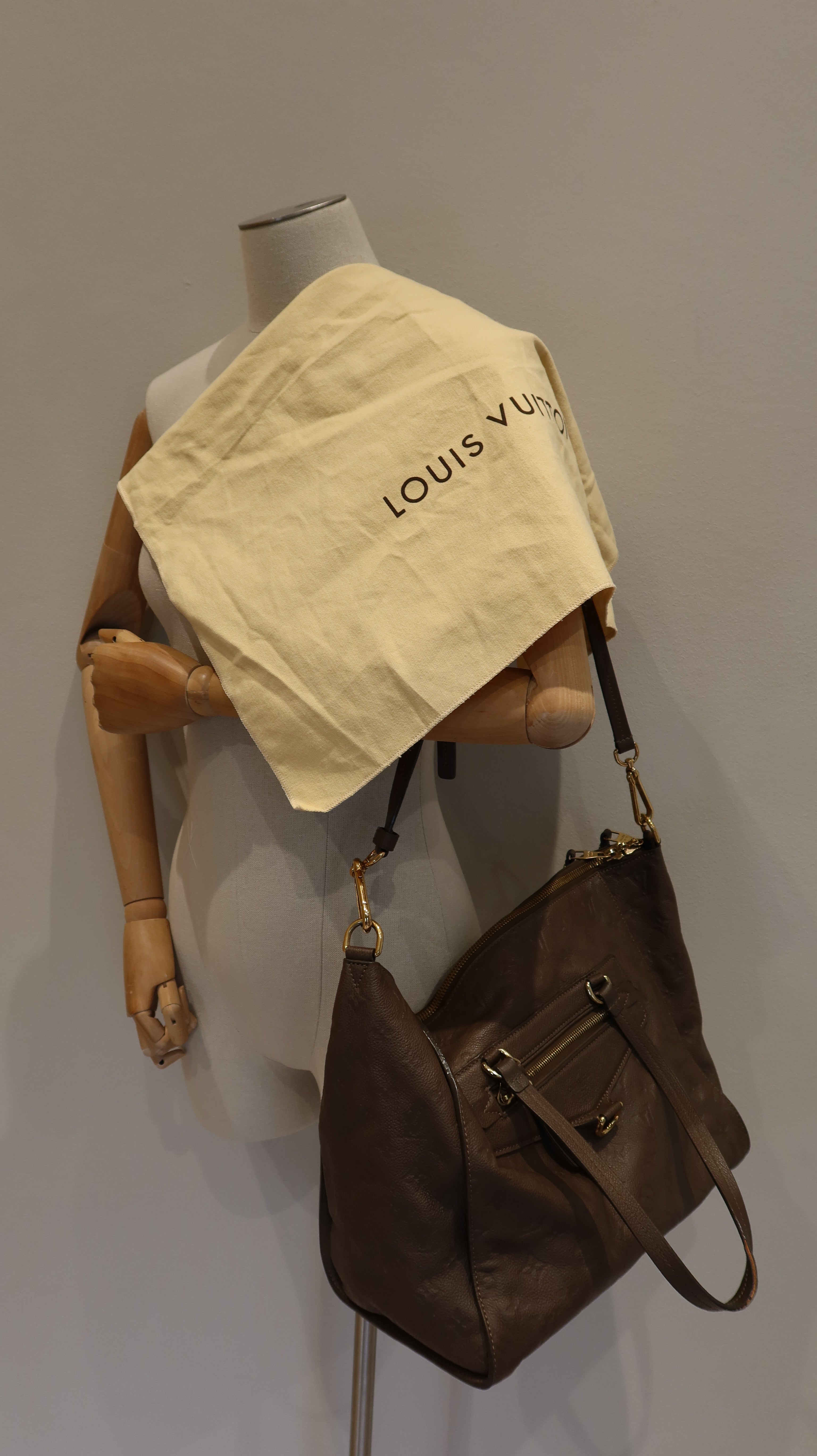 Louis Vuitton Lumineuse PM Bag