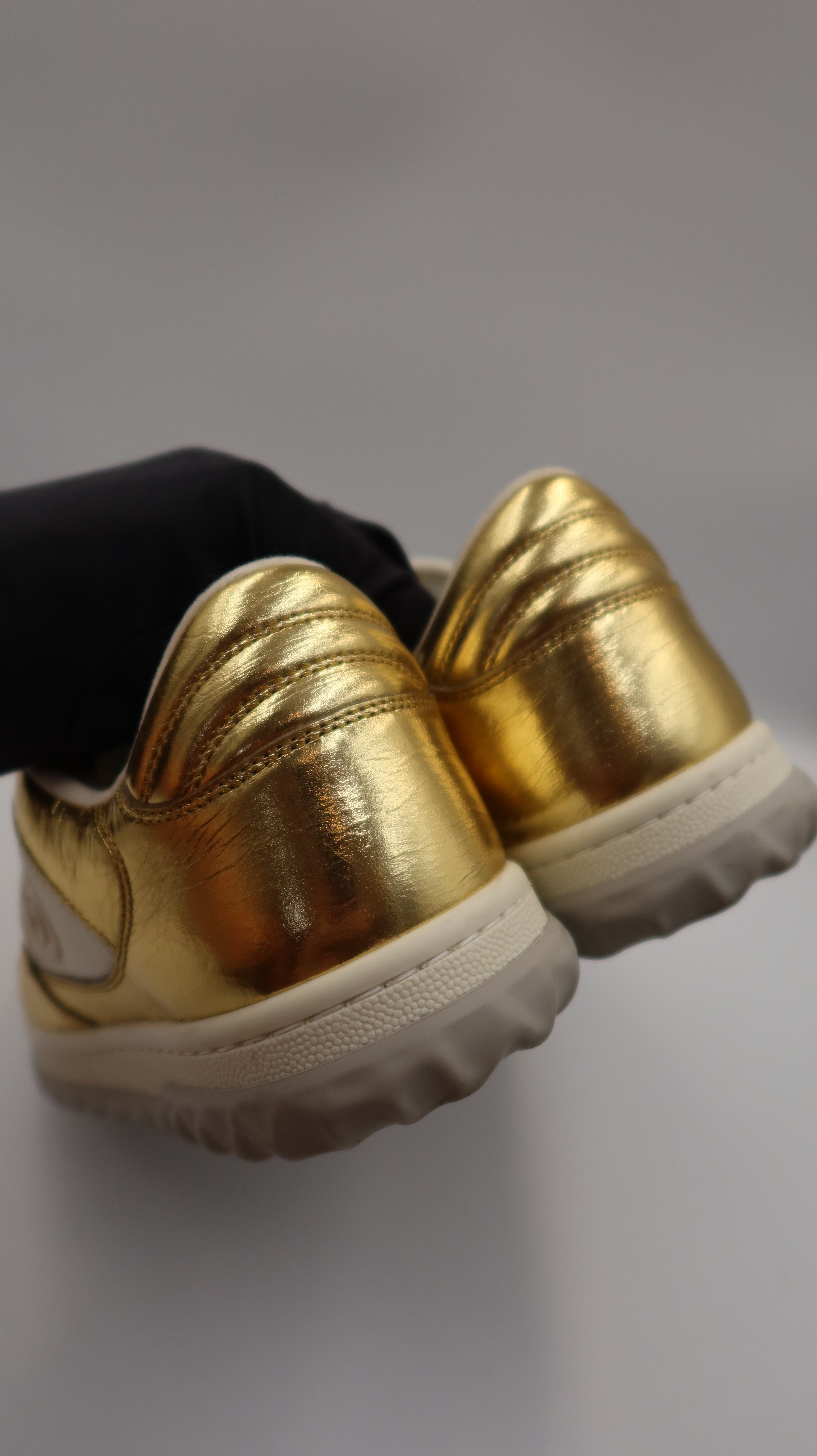 Gucci Sneakers (EU37.5)