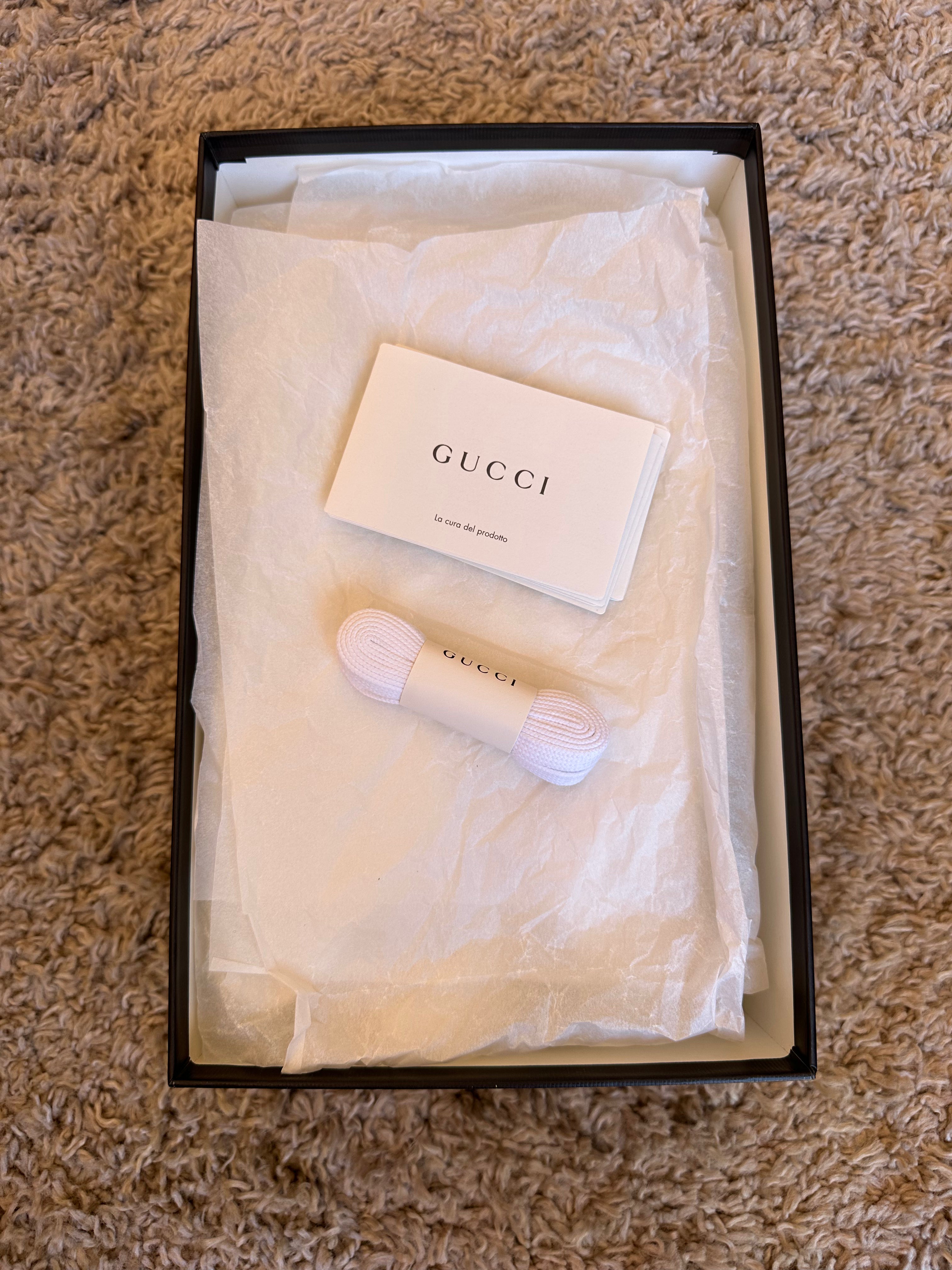 Gucci Sneakers (EU35)