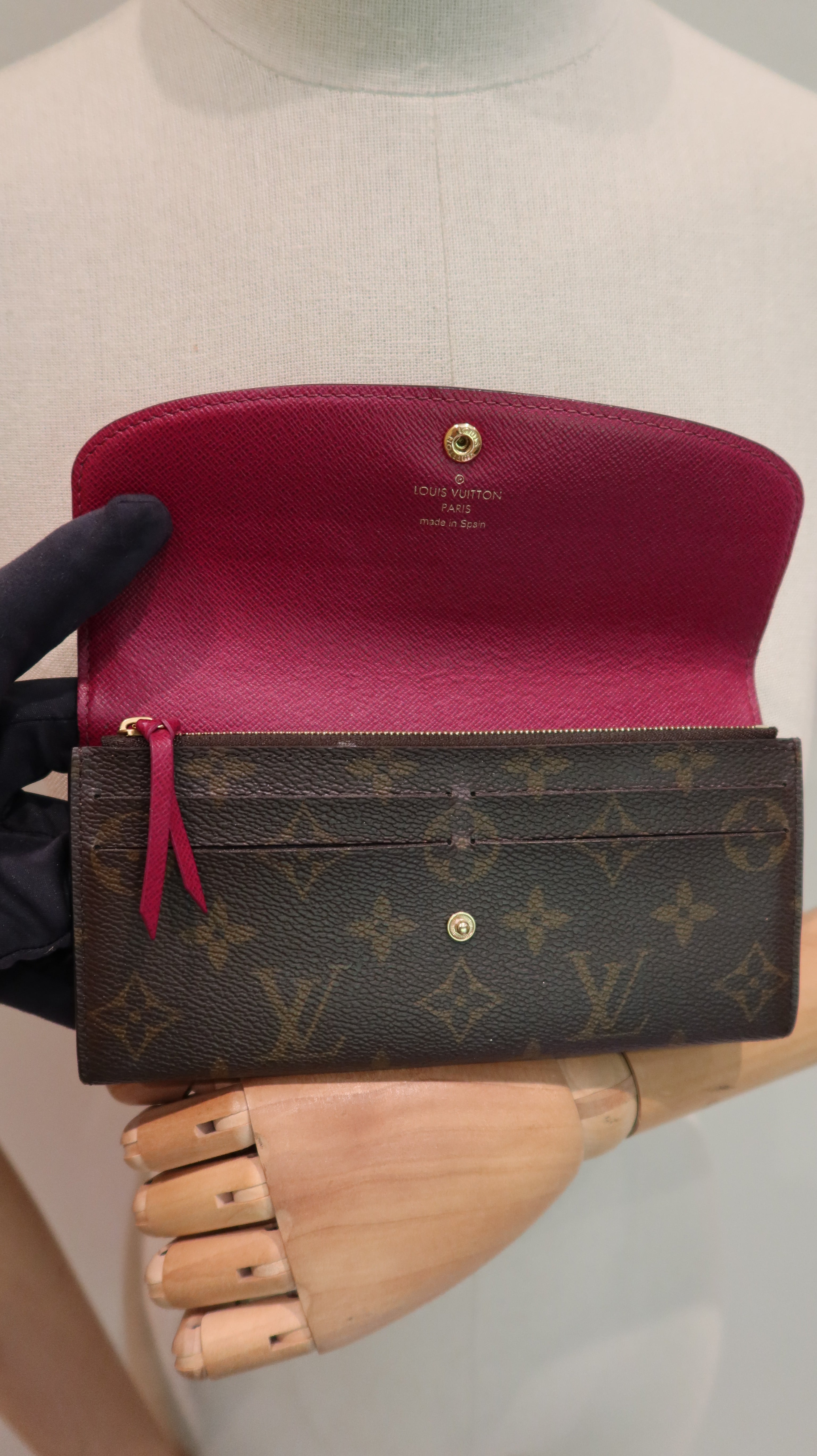 Louis Vuitton Emille Wallet