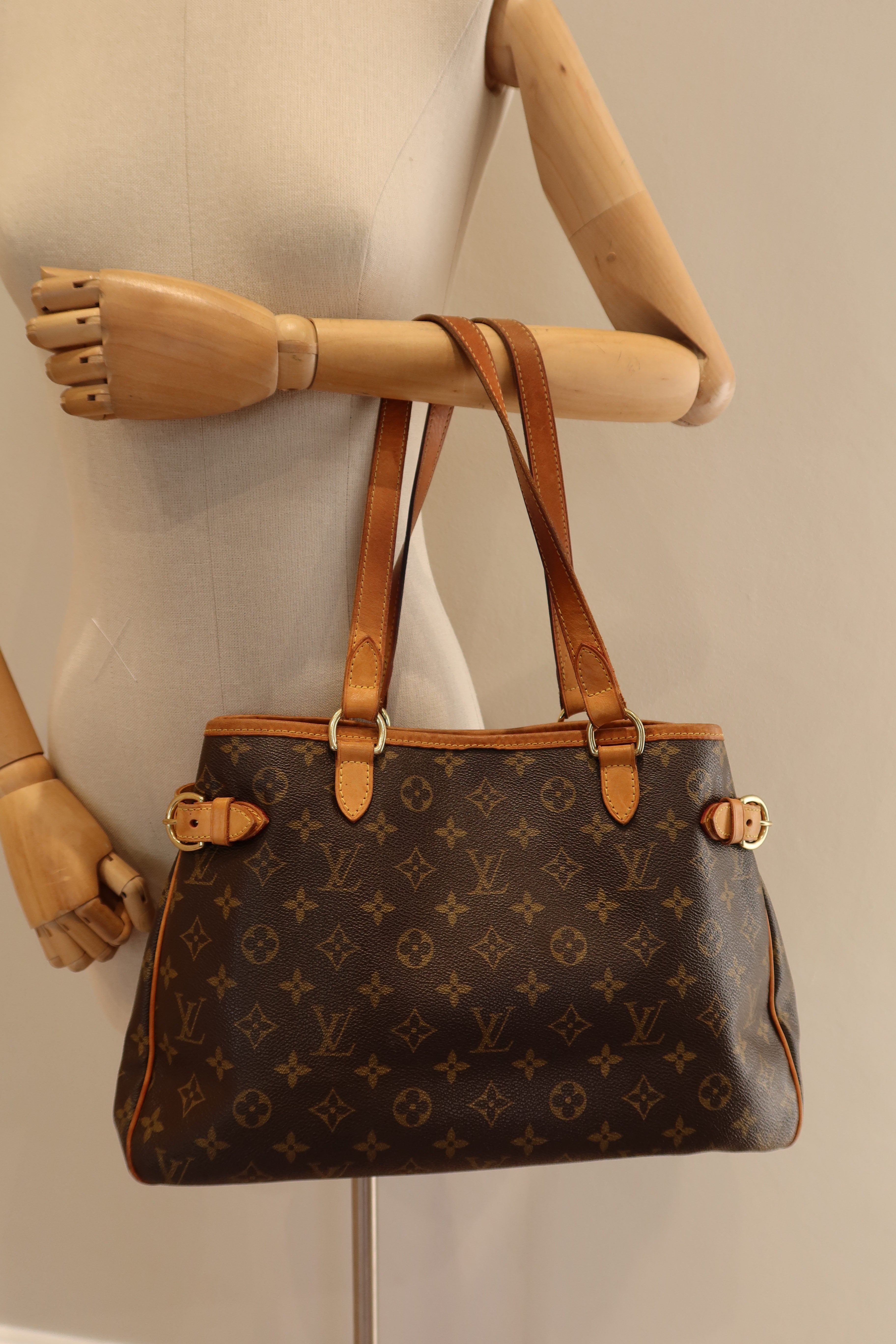 Louis Vuitton Batignolles Tote