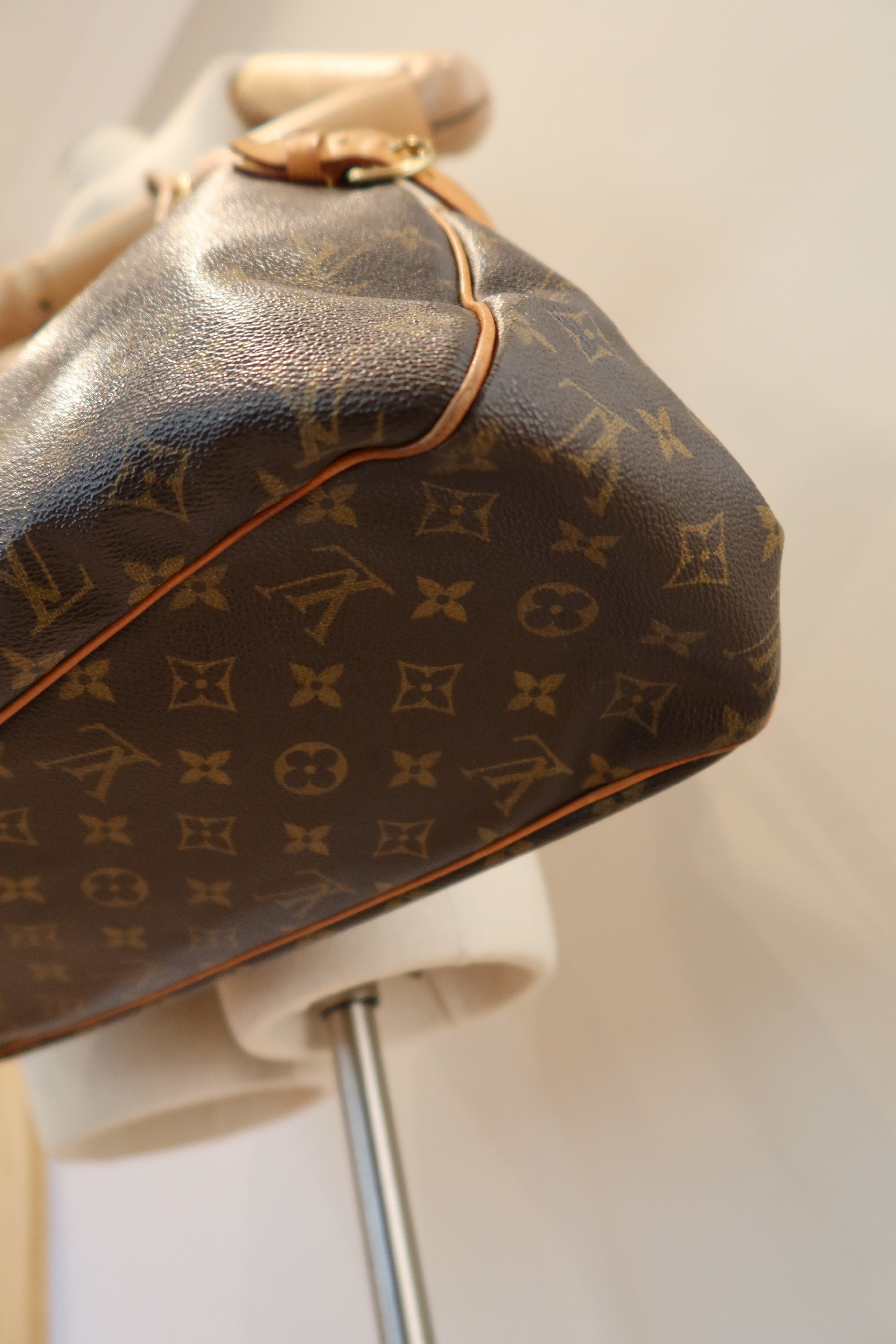 Louis Vuitton Batignolles Tote