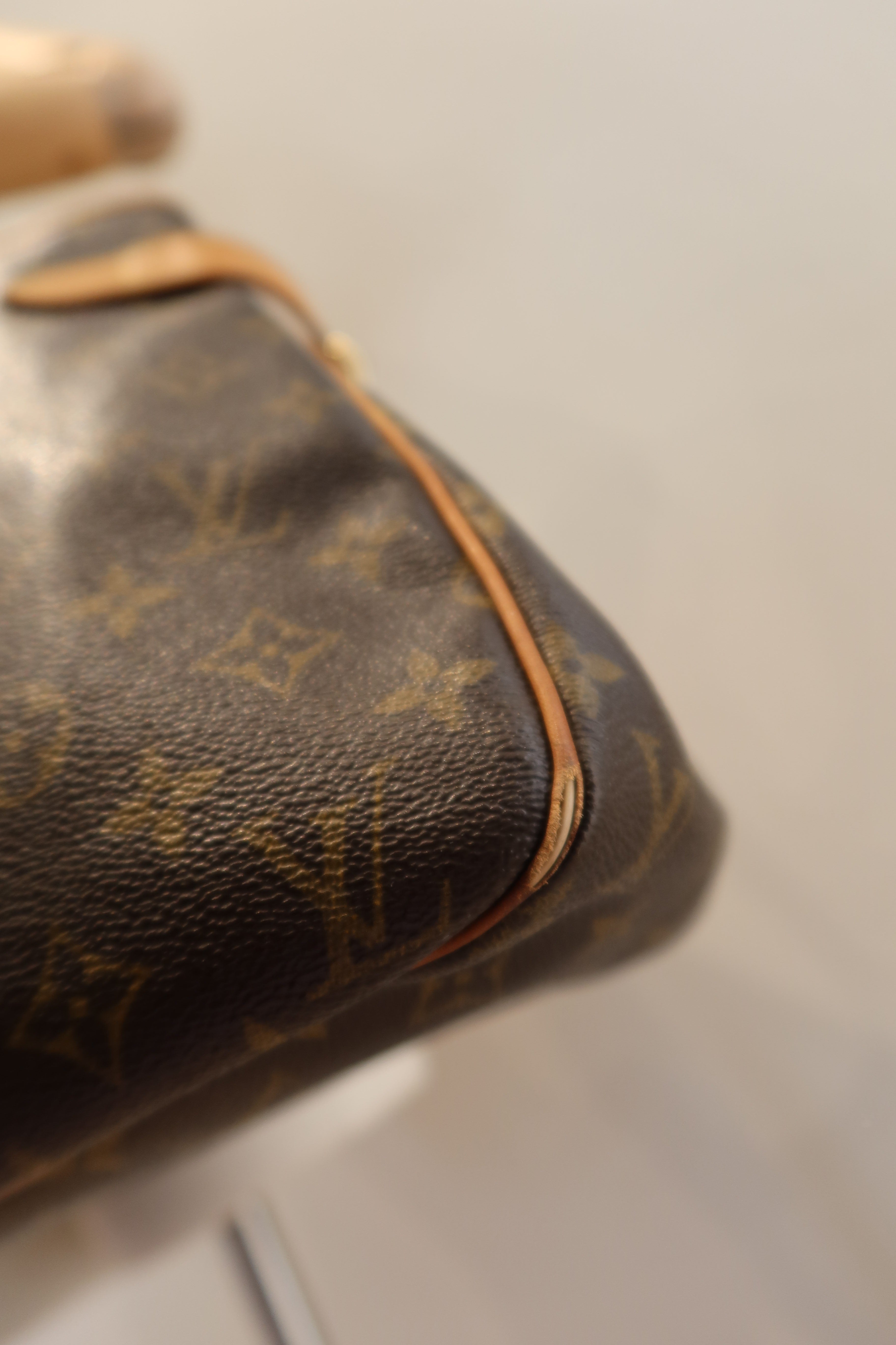 Louis Vuitton Batignolles Tote
