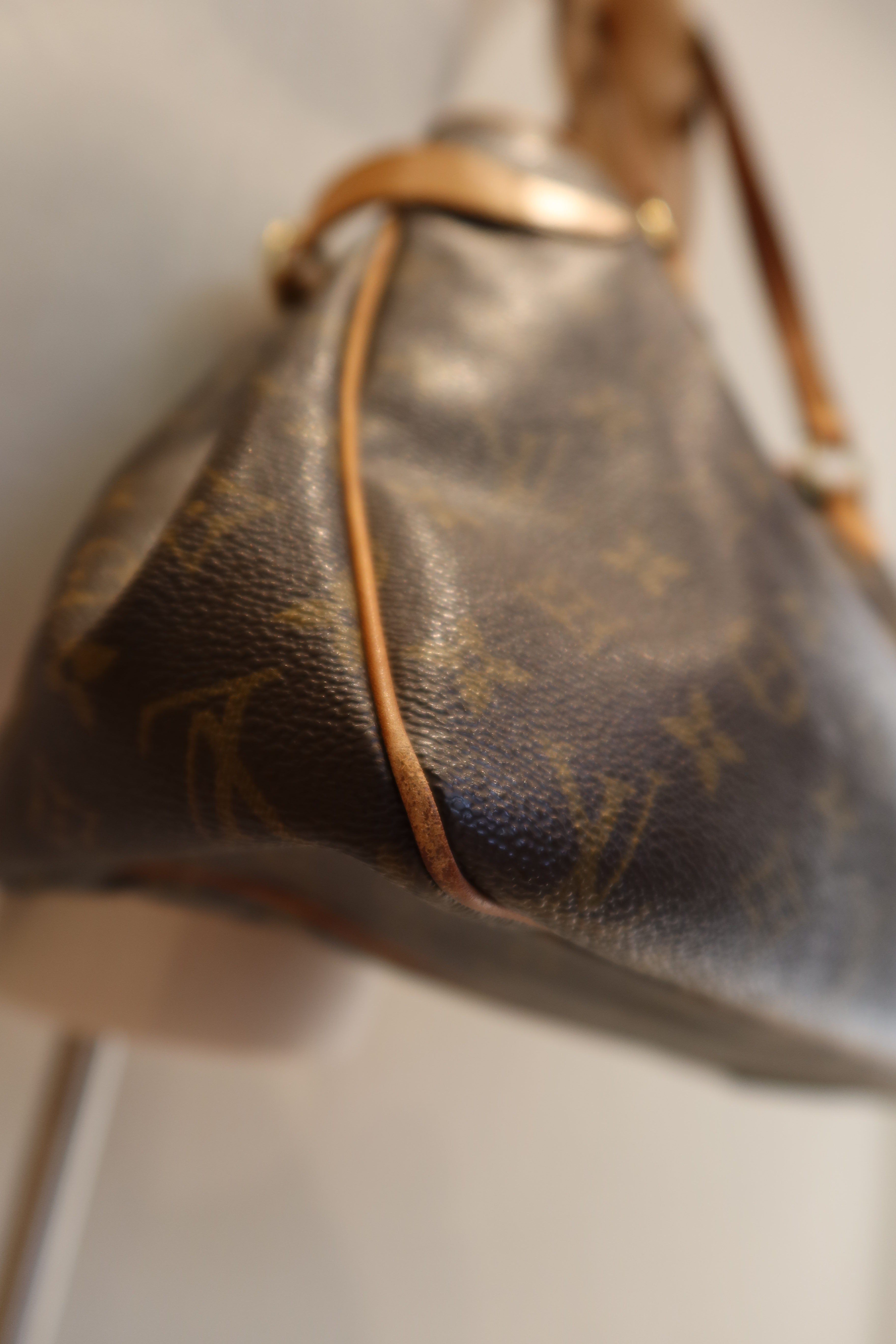 Louis Vuitton Batignolles Tote