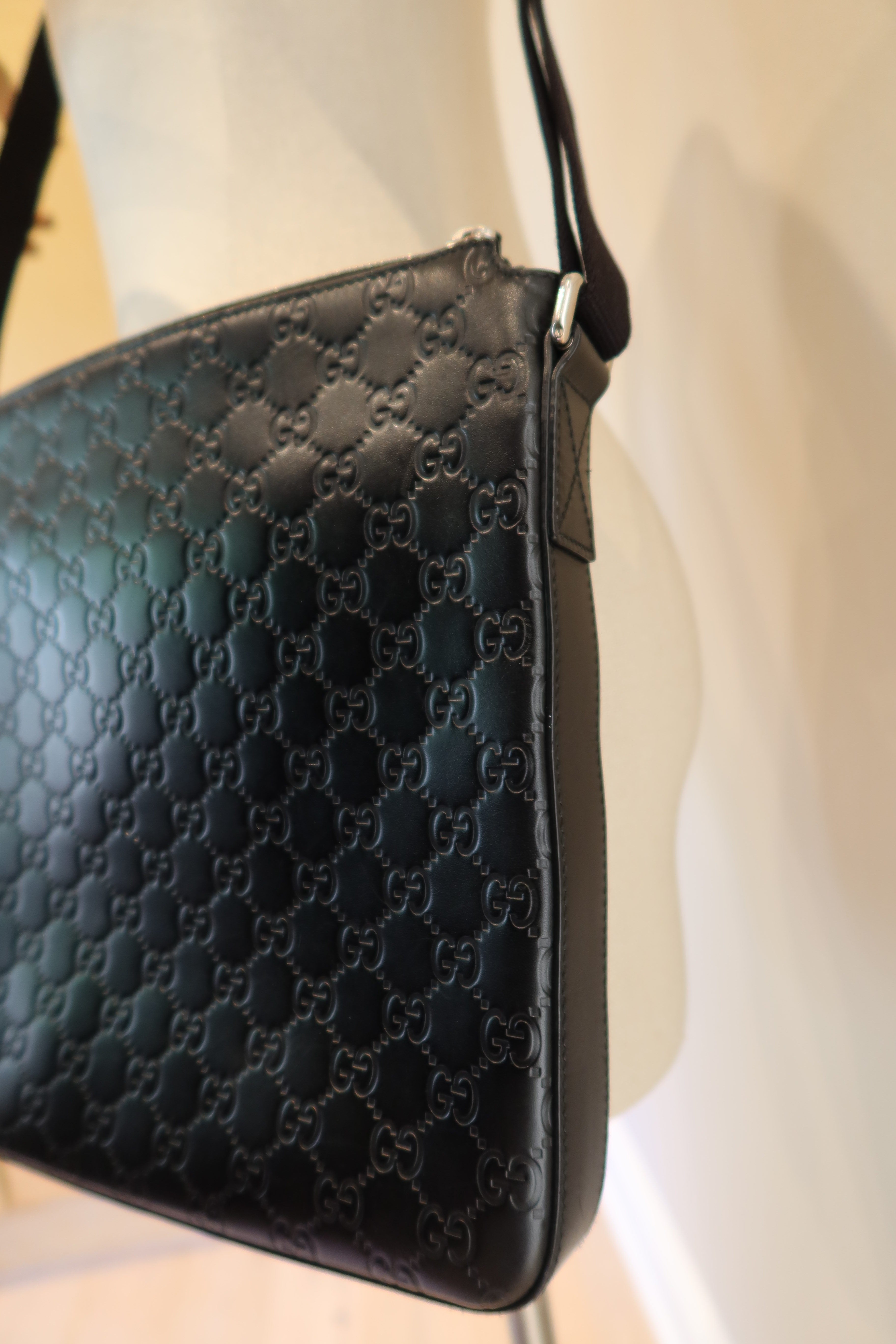 Gucci Messenger Bag